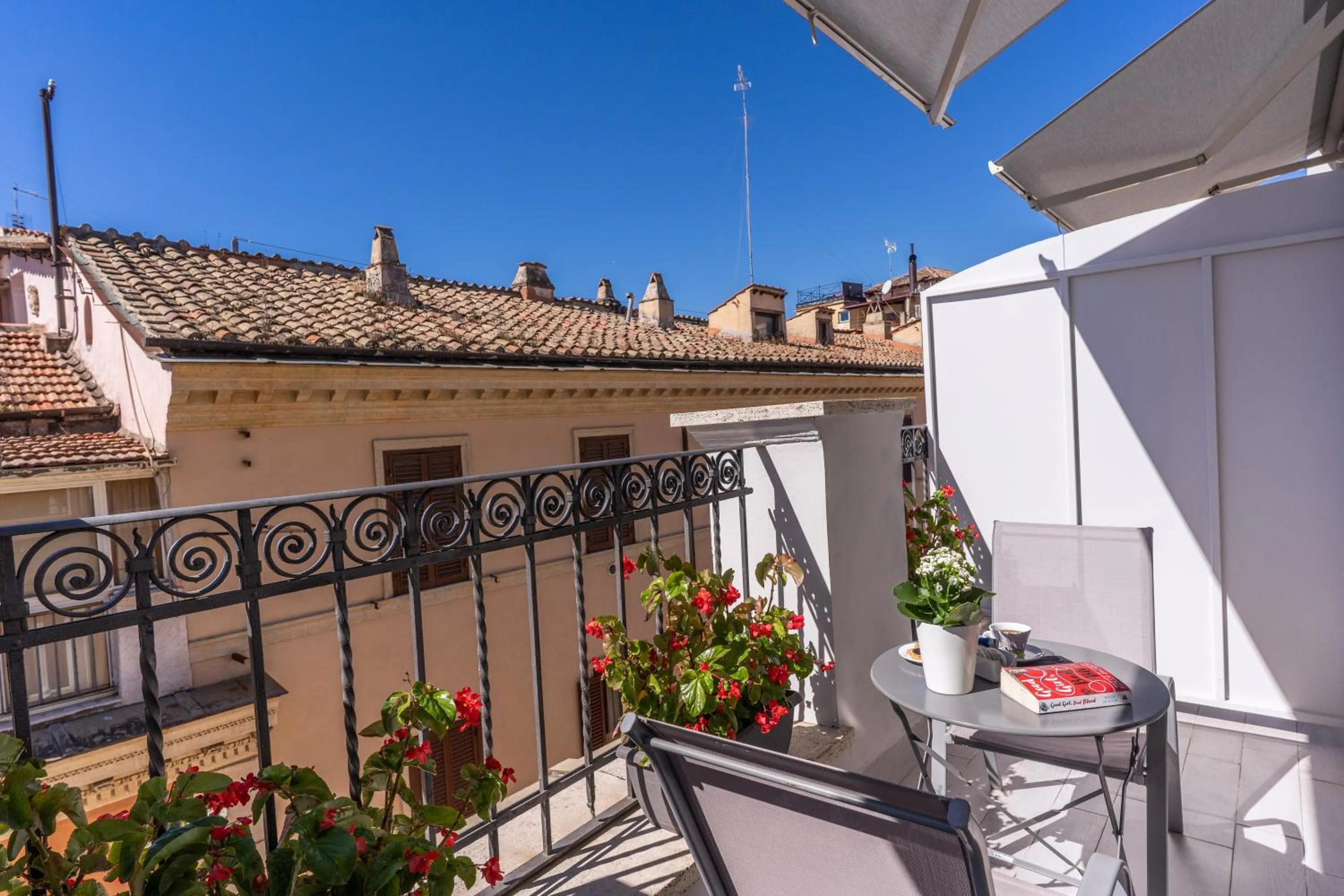 Balcony/Terrace in Relais Trevi 95 Boutique Hotel