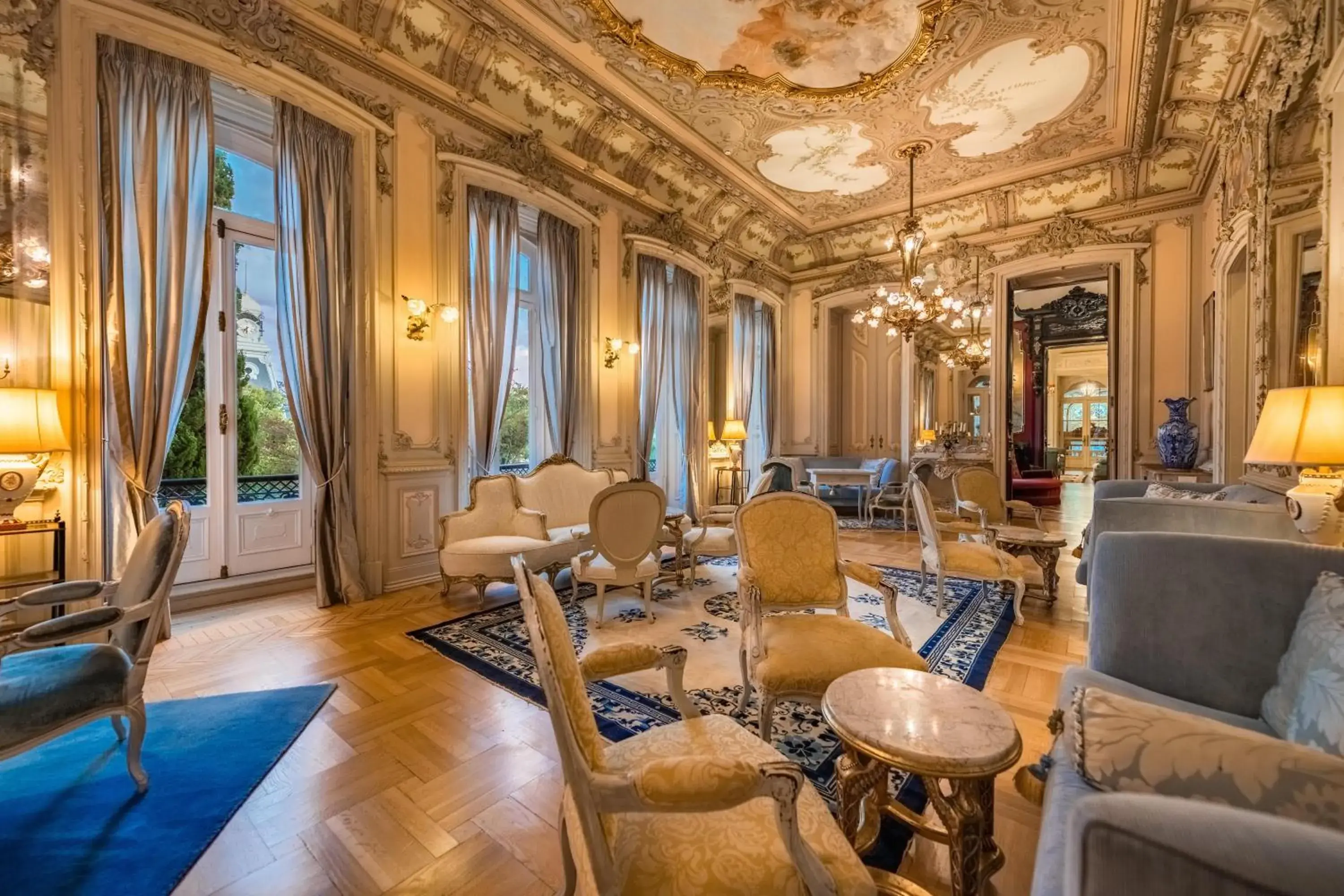 Living room in Pestana Palace Lisboa Hotel & National Monument - The Leading Hotels of the World Living room in Pestana Palace Lisboa Hotel & National Monument - The Leading Hotels of the World