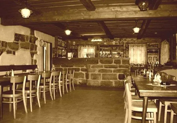 Restaurant/places to eat in Dřevěnka