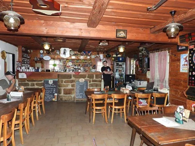 On-site shops in Dřevěnka