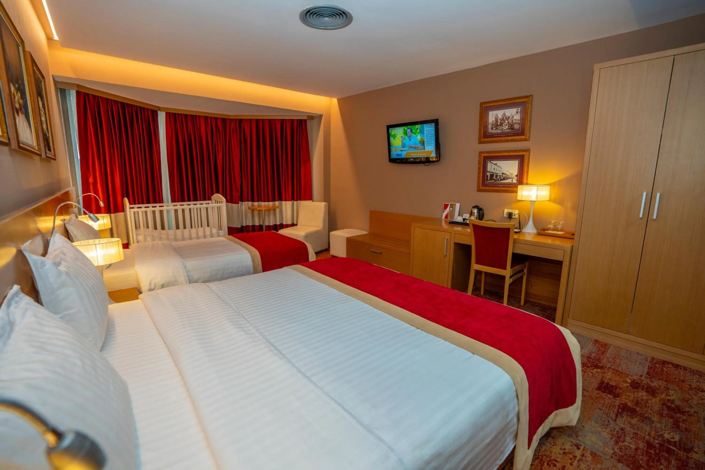 Bed in Hotel Colosseo & Spa