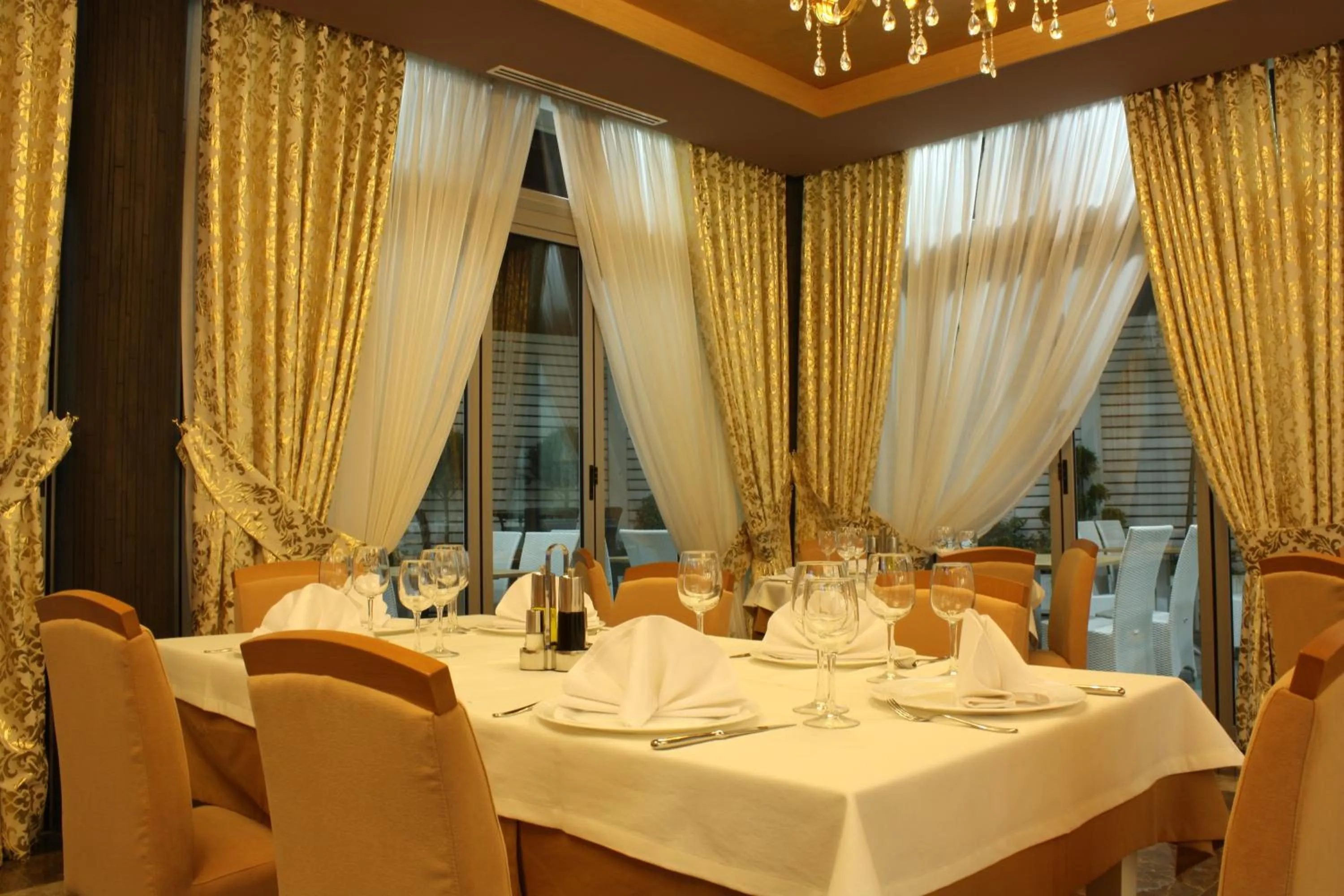 Restaurant/places to eat in Hotel Colosseo & Spa