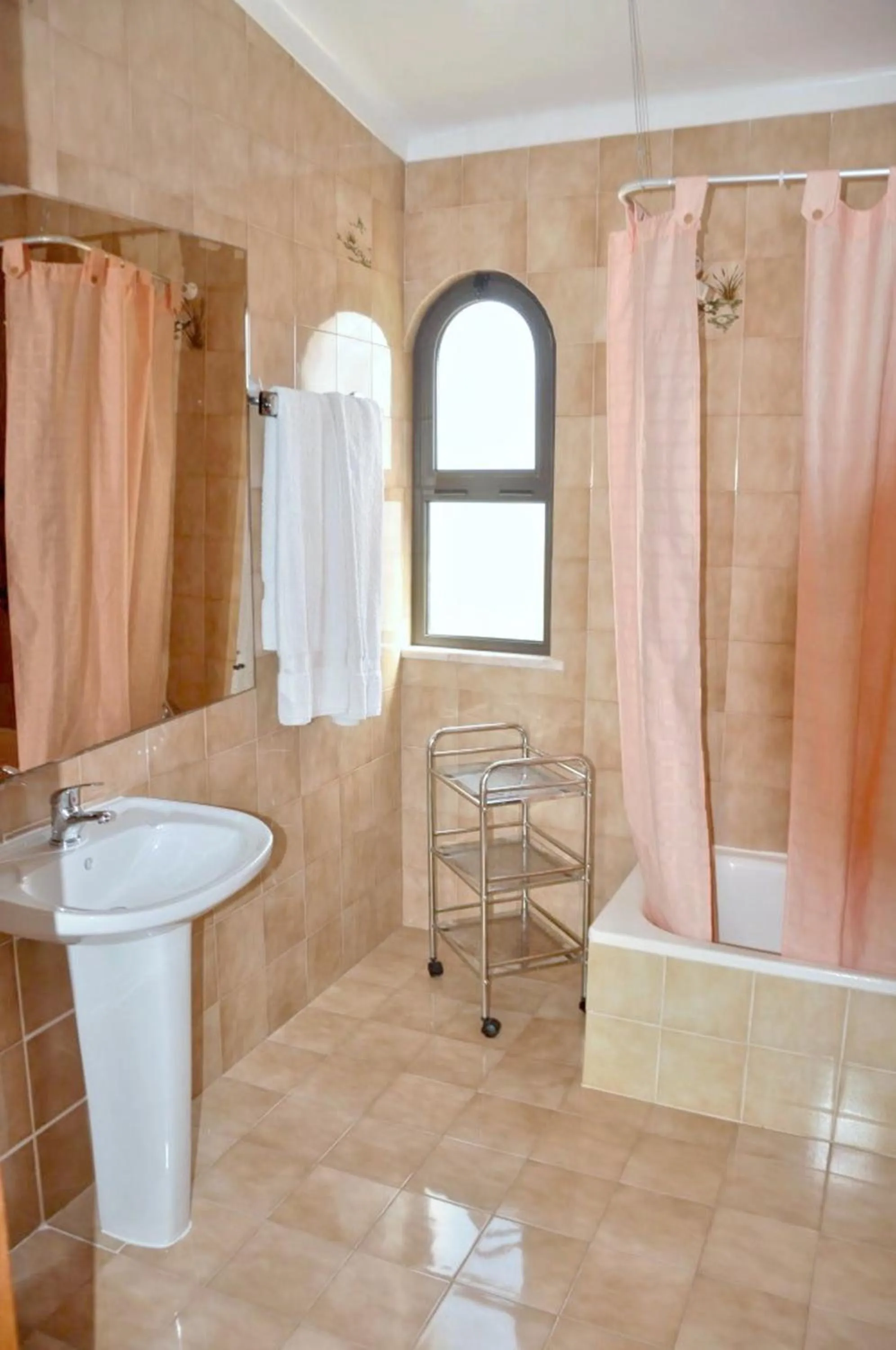 Shower in Situated in a superb position, in The Old Village area