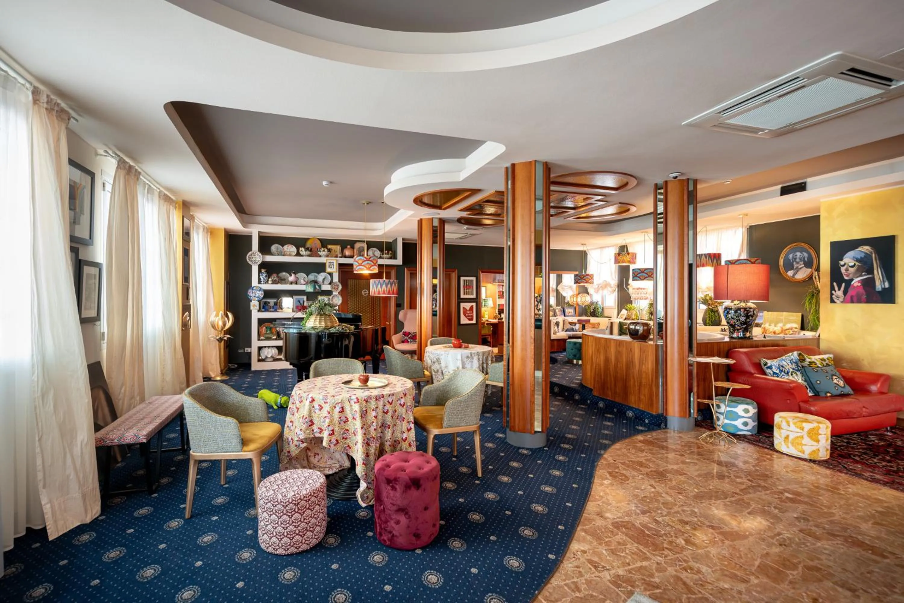 Communal lounge/ TV room in Park Hotel Pineta Boutique Hotel