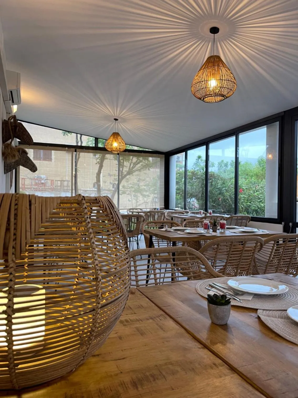 Breakfast in Hôtel L'Escale Coté Port