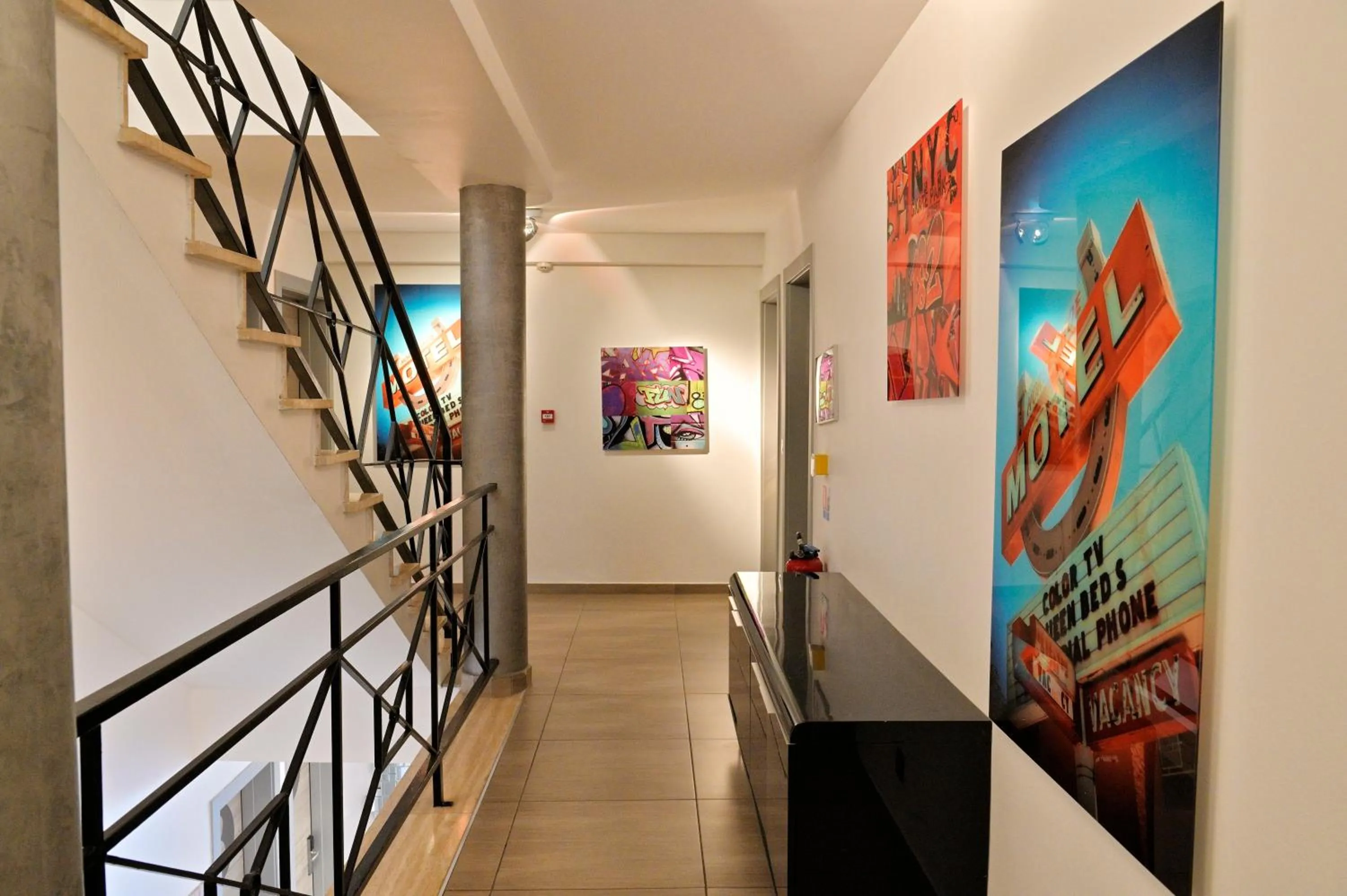 Lobby or reception in Hôtel L'Escale Coté Port