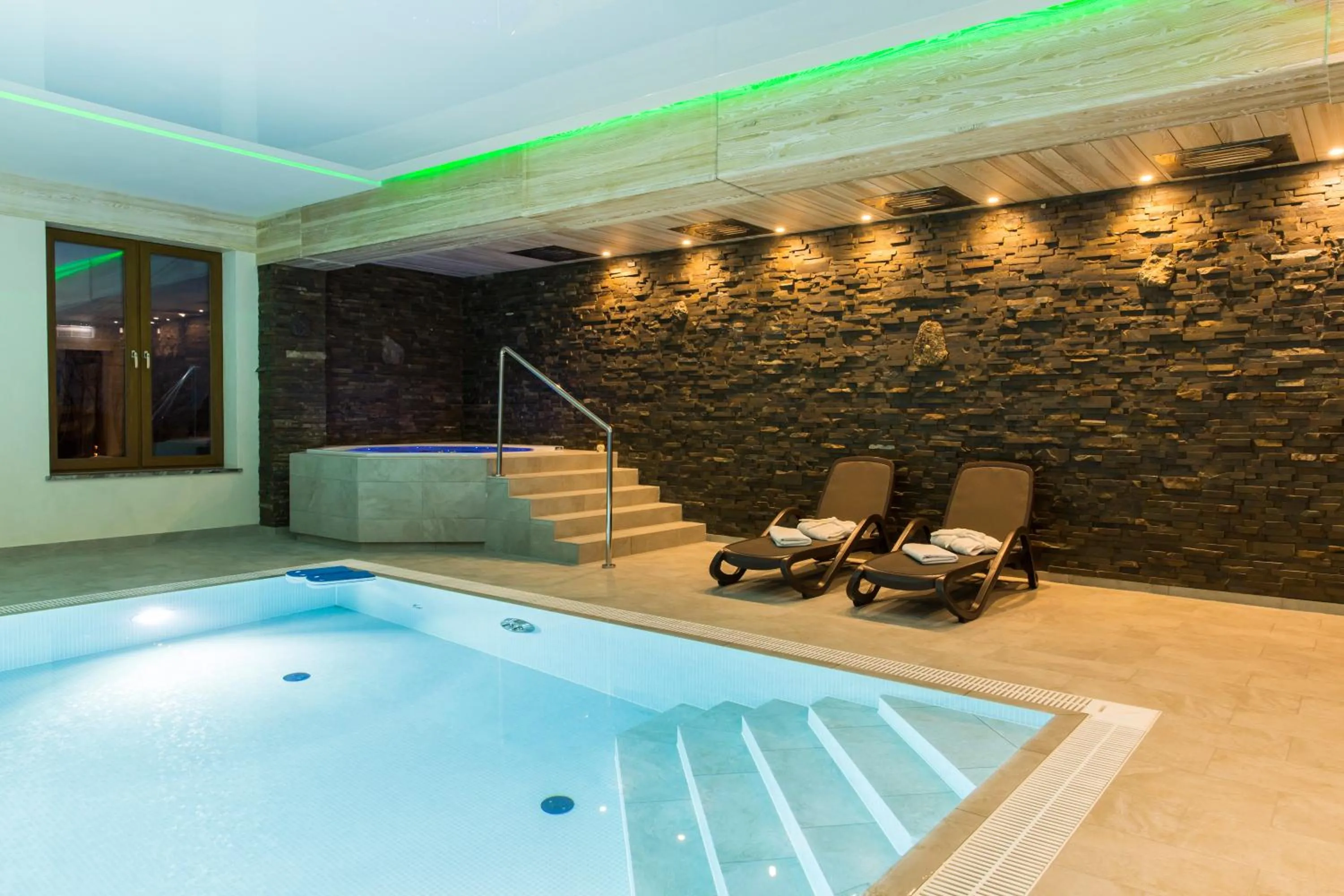 Swimming pool in Giewont