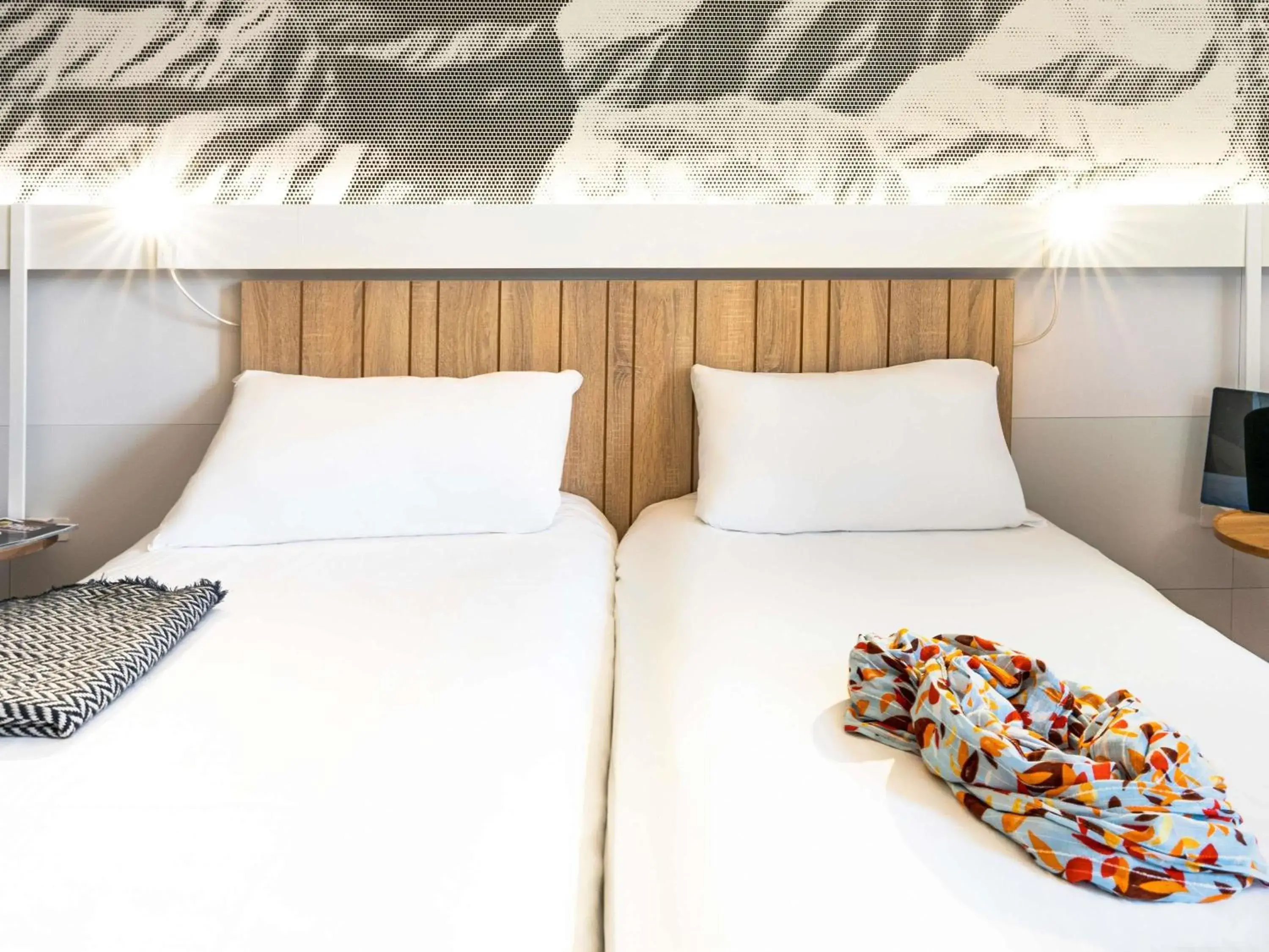 Bedroom, Bed in ibis Macon Sud Crêches Bedroom, Bed in ibis Macon Sud Crêches