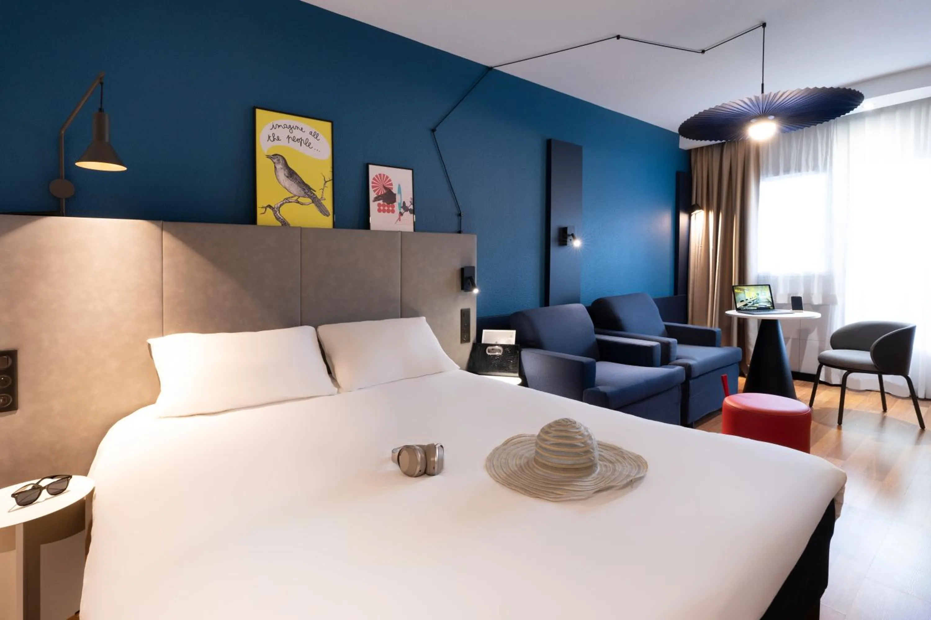 Bedroom, Bed in ibis Macon Sud Crêches