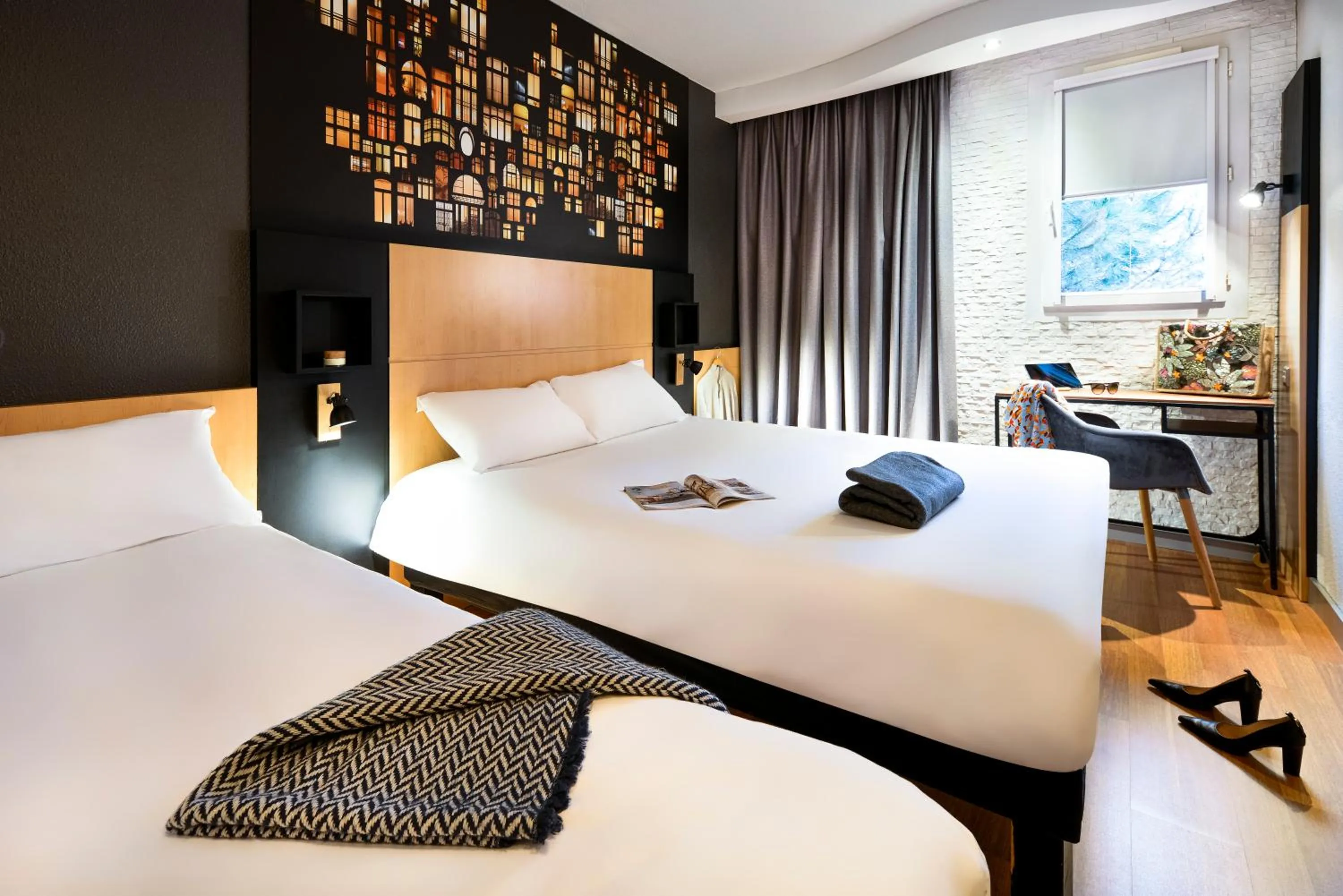 Bedroom, Bed in ibis Macon Sud Crêches