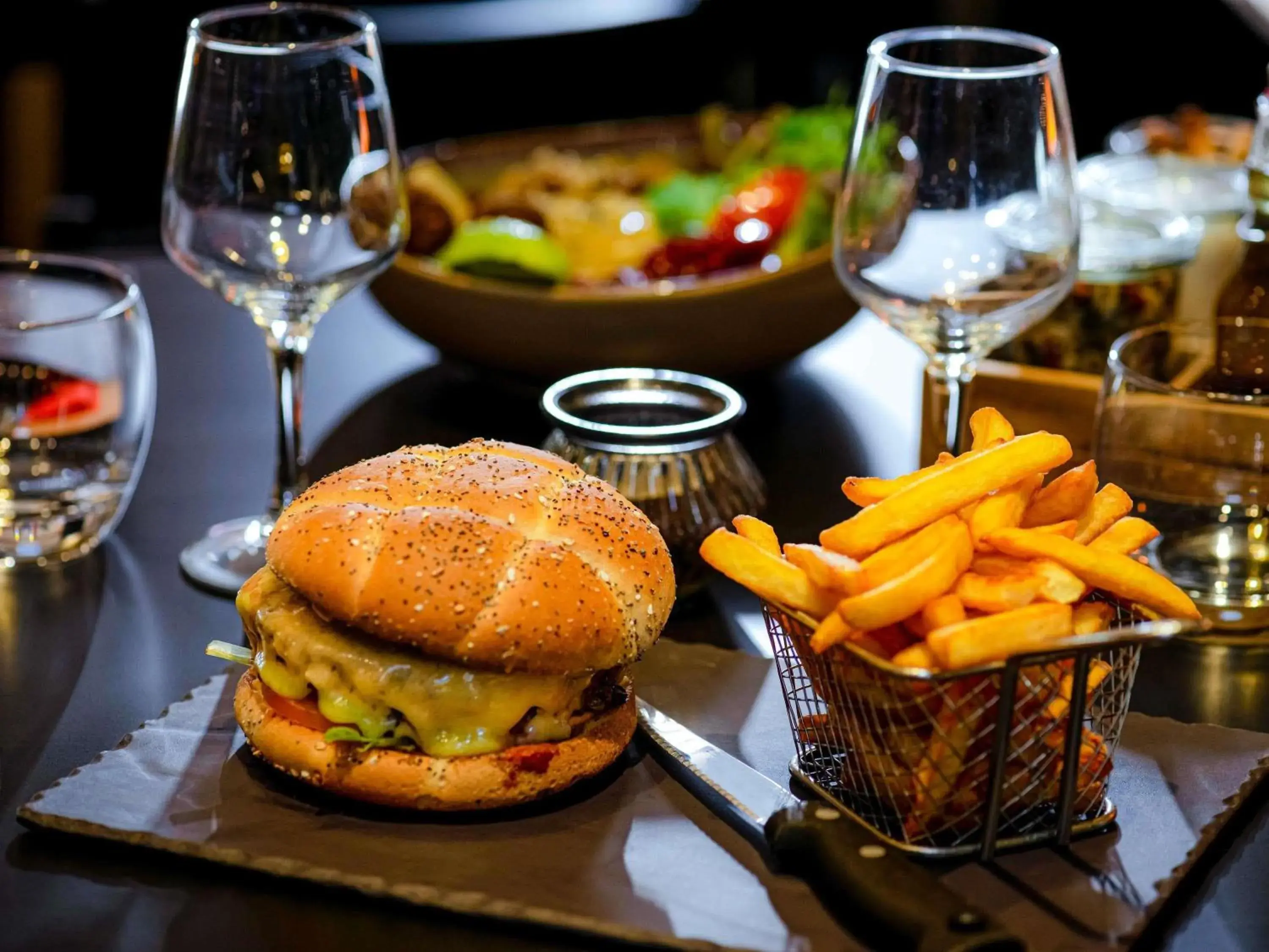 Restaurant/places to eat in ibis Macon Sud Crêches Restaurant/places to eat in ibis Macon Sud Crêches