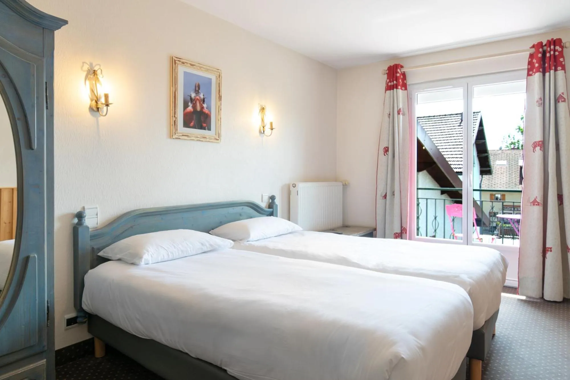 Bed in Hôtel de la Poste