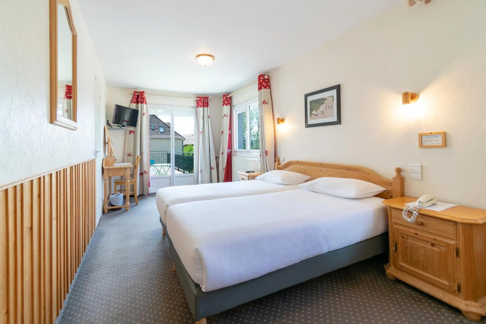 Bed in Hôtel de la Poste