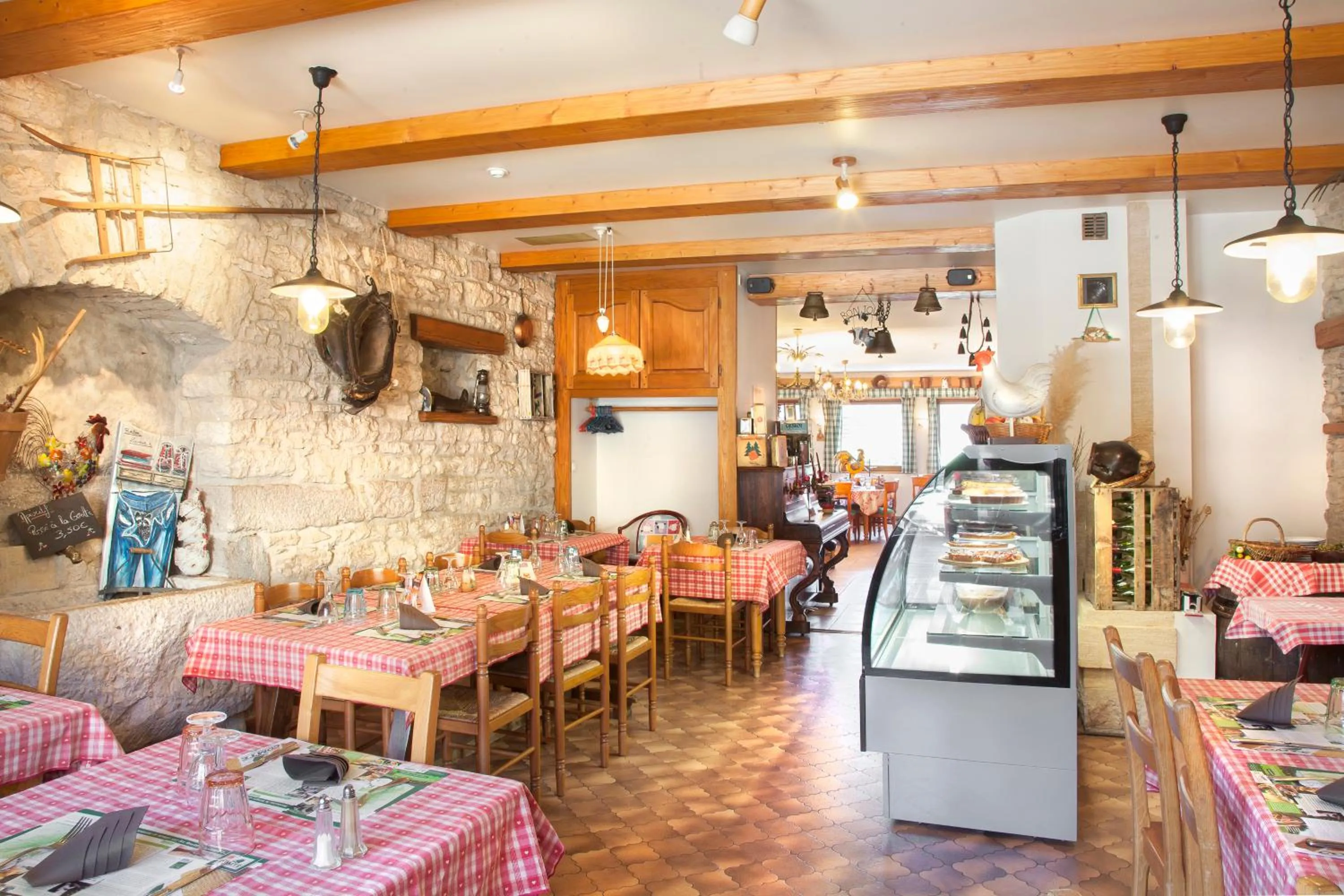 Restaurant/places to eat in Hôtel de la Poste