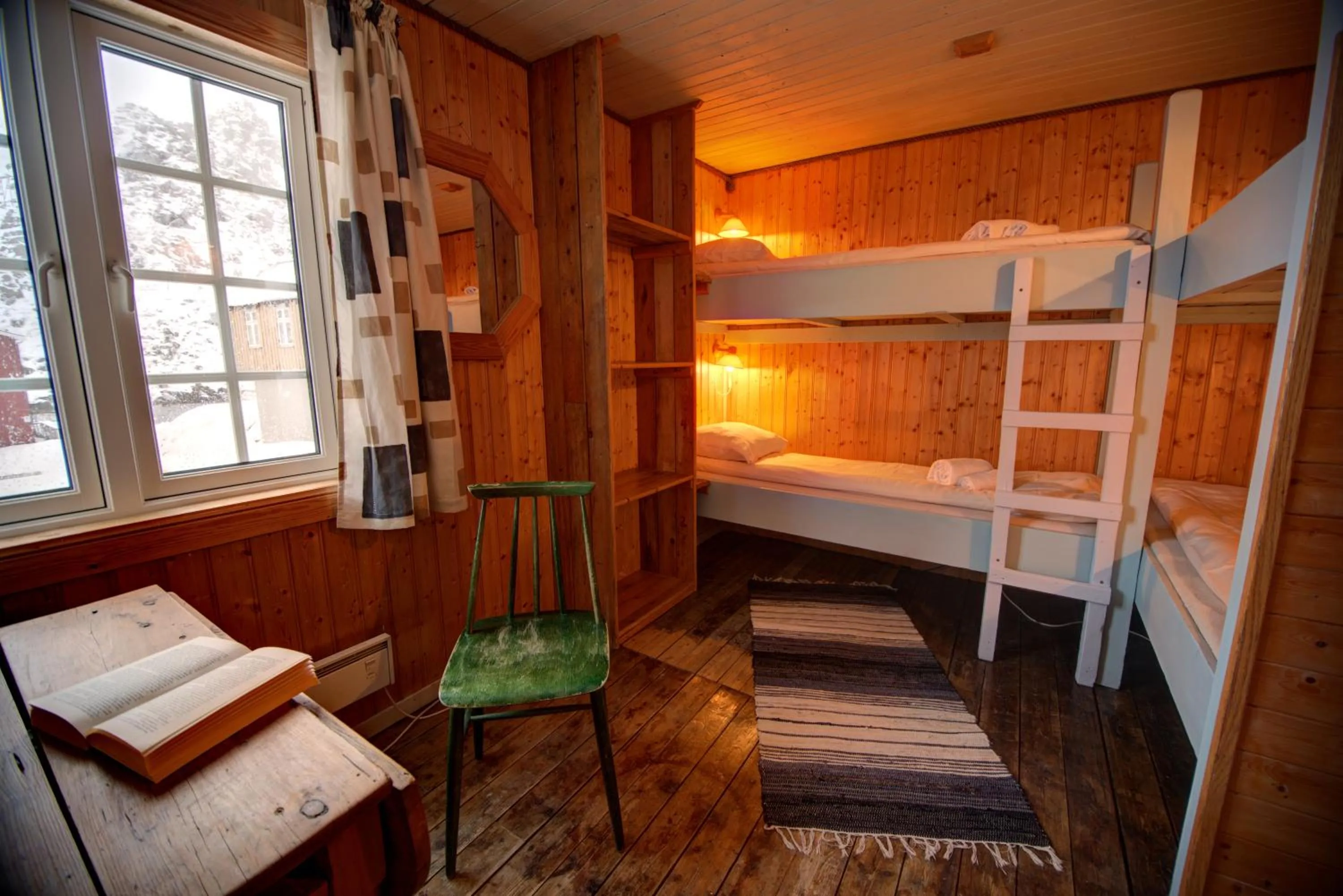 Bedroom, Bed in Holmvik Brygge Nyksund