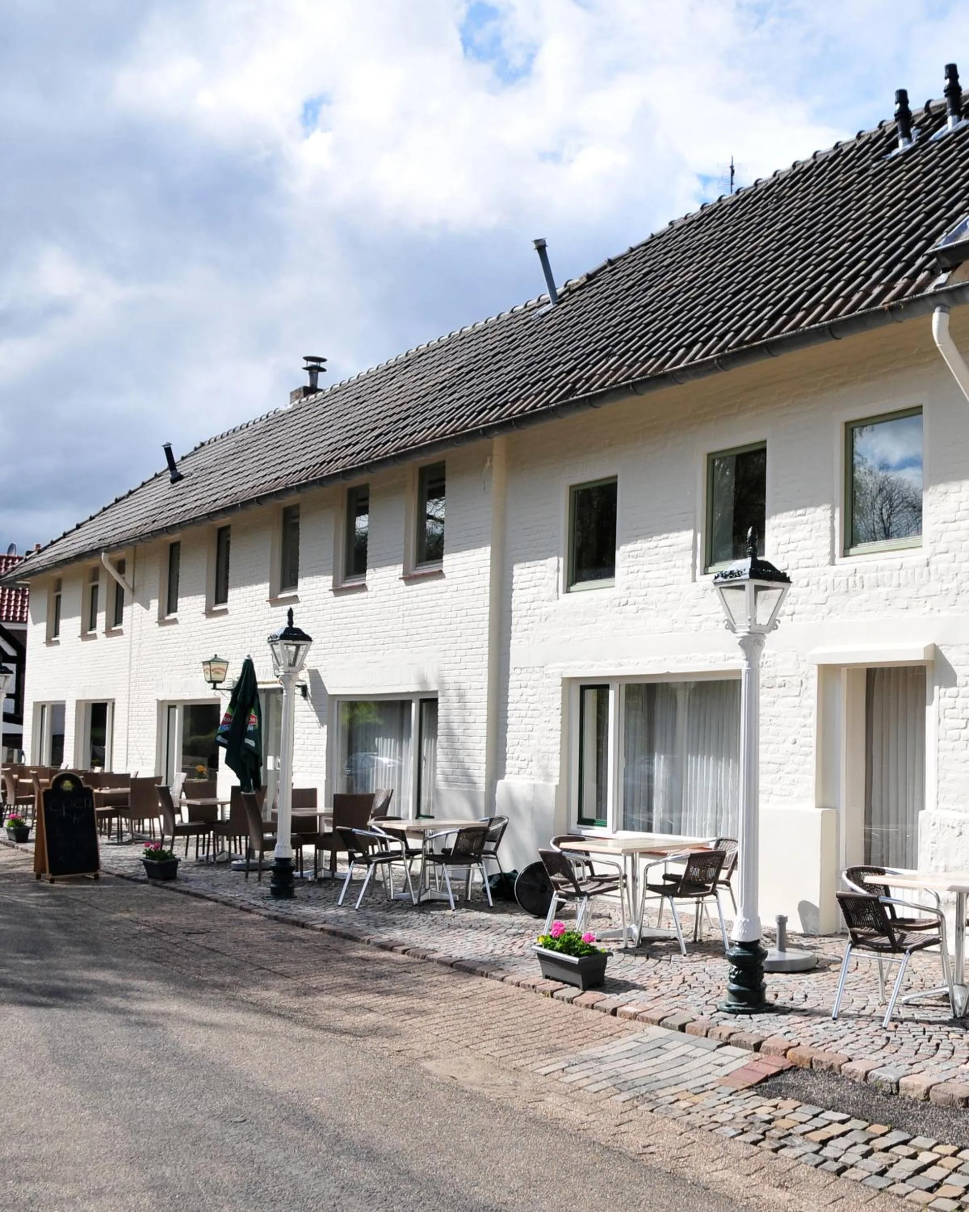 Facade/entrance in Hotel Eperland