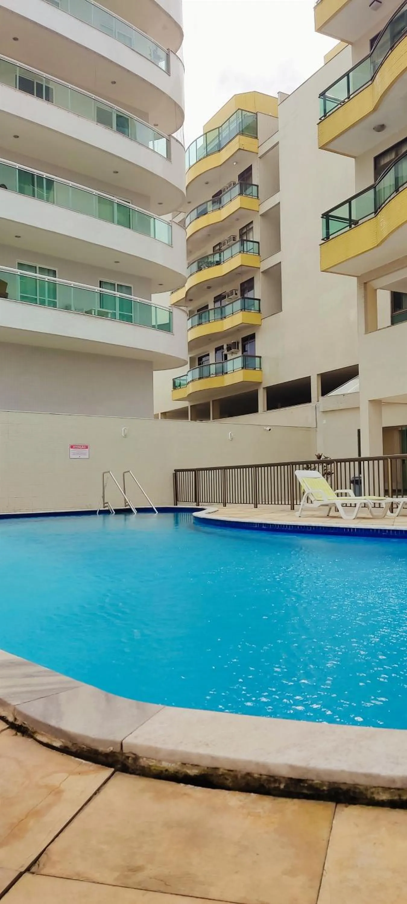 Pool view in Condominio Chateau Mondrian