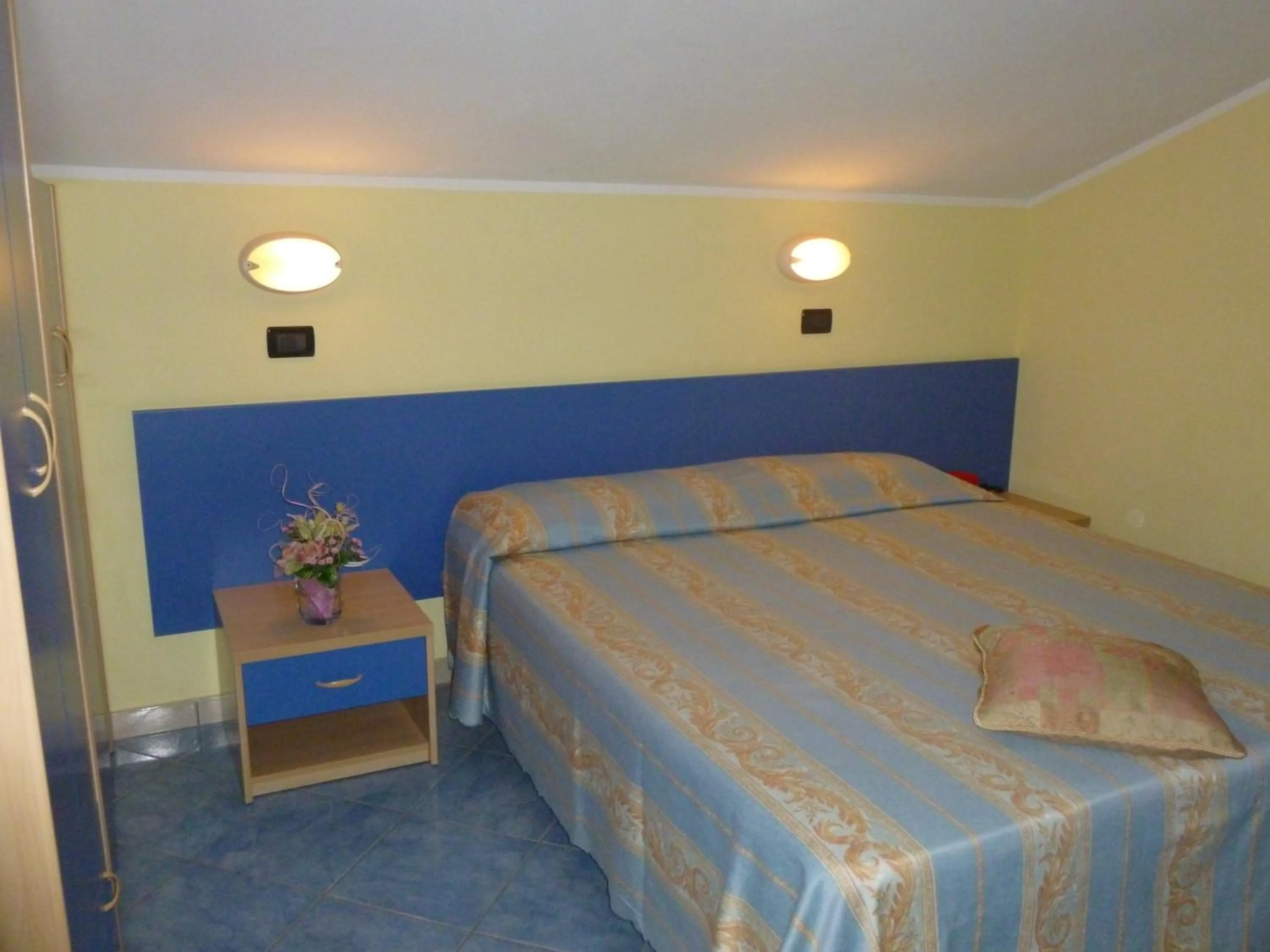 Decorative detail, Bed in Hotel Basilea