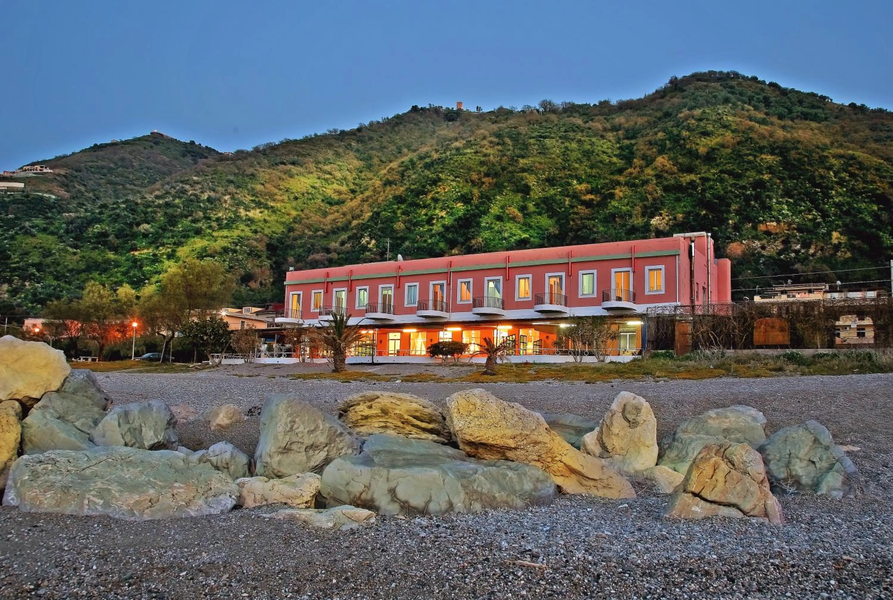 Property building in Hotel Ristorante La Scogliera - NUOVA GESTIONE