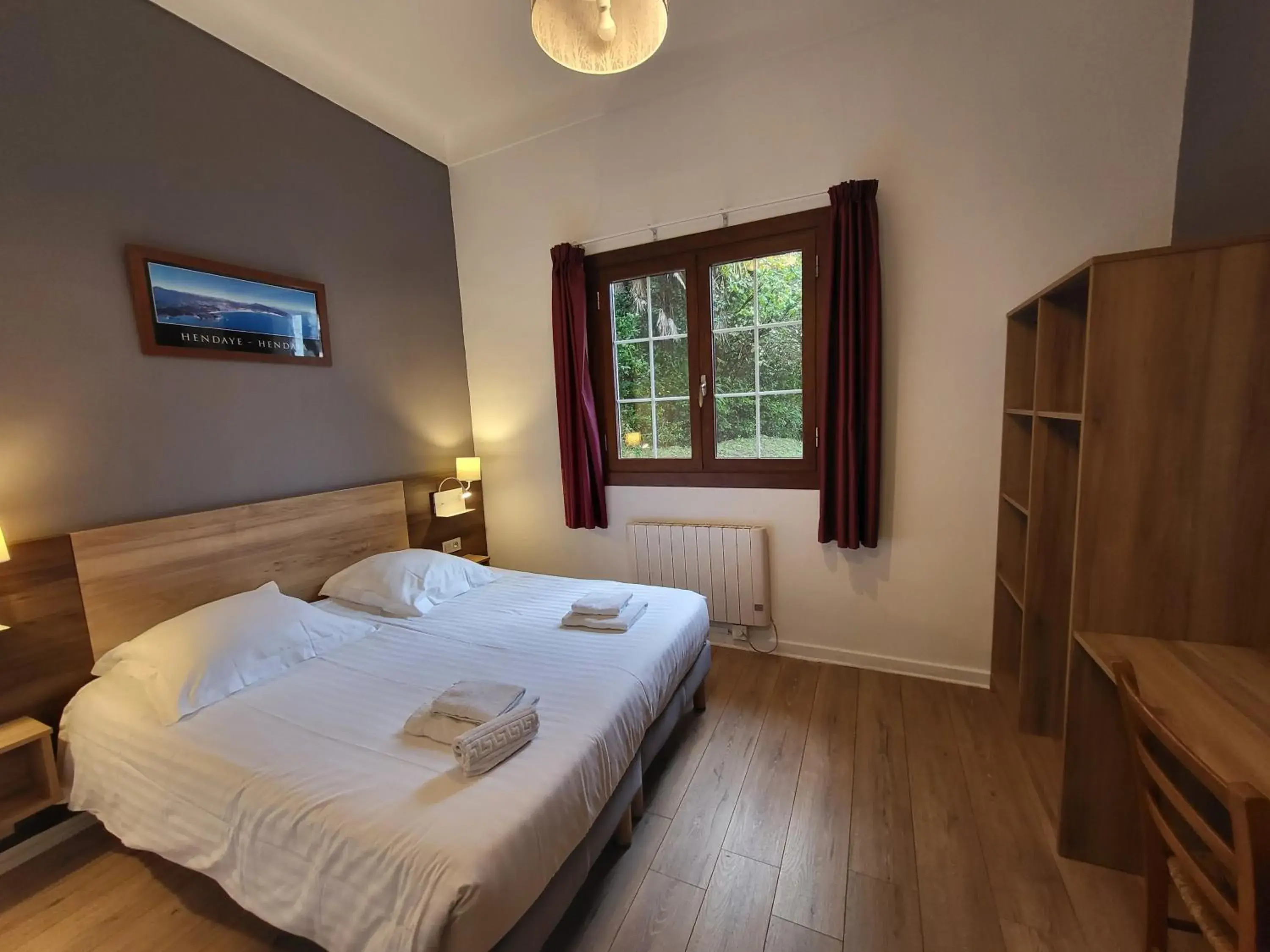 Double Room in Hotel Bellevue Double Room in Hotel Bellevue