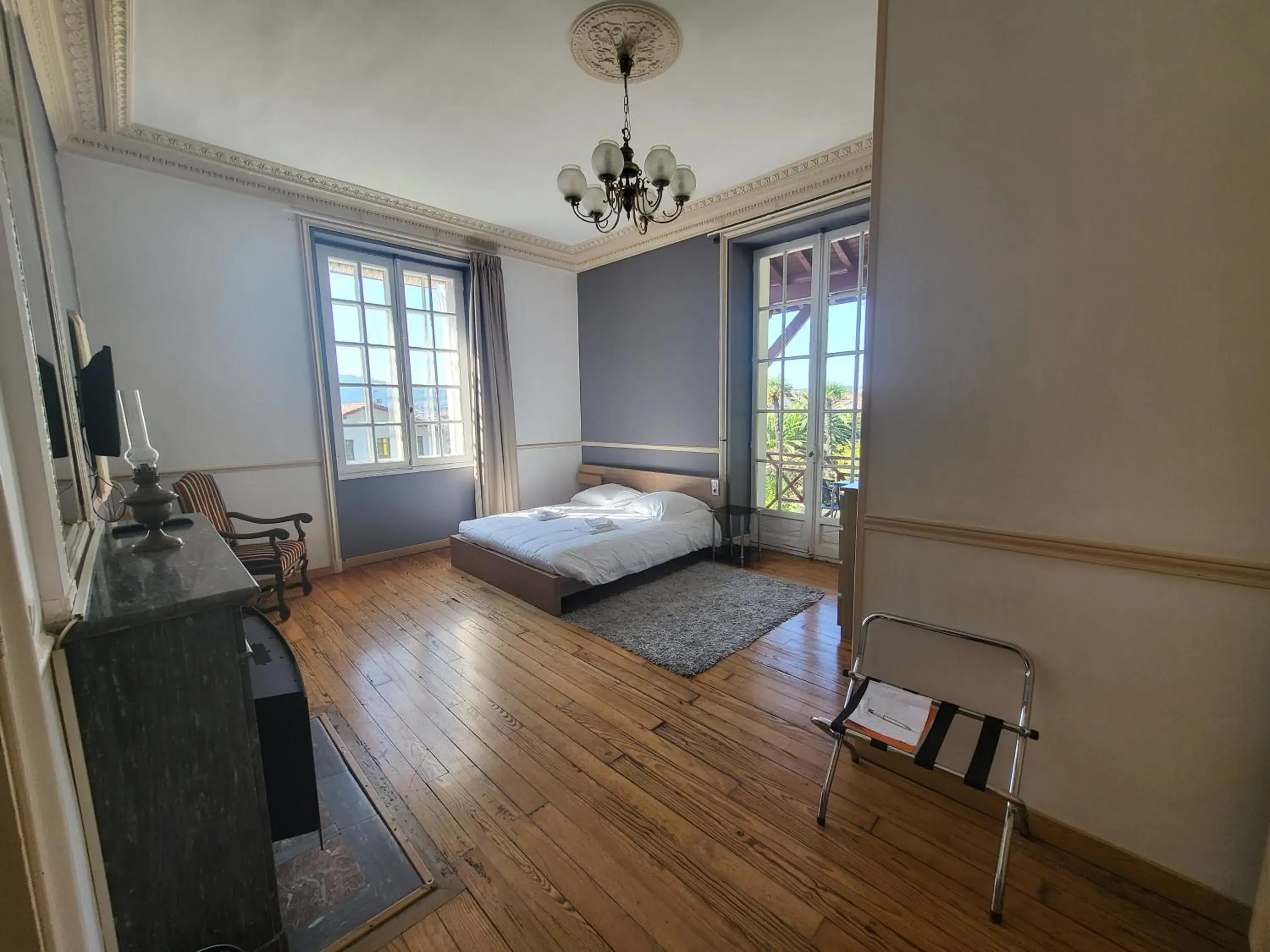 Bed in Hotel Bellevue Bed in Hotel Bellevue