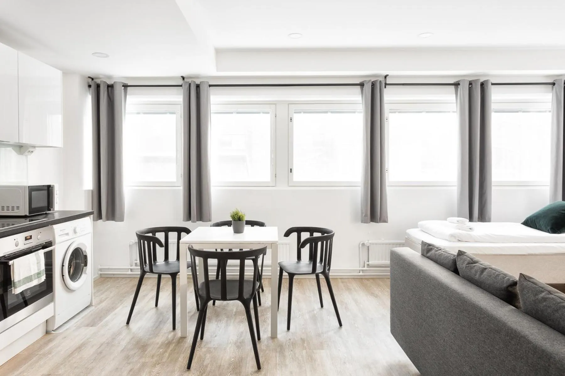 Dining area in Hiisi Homes Helsinki Haaga