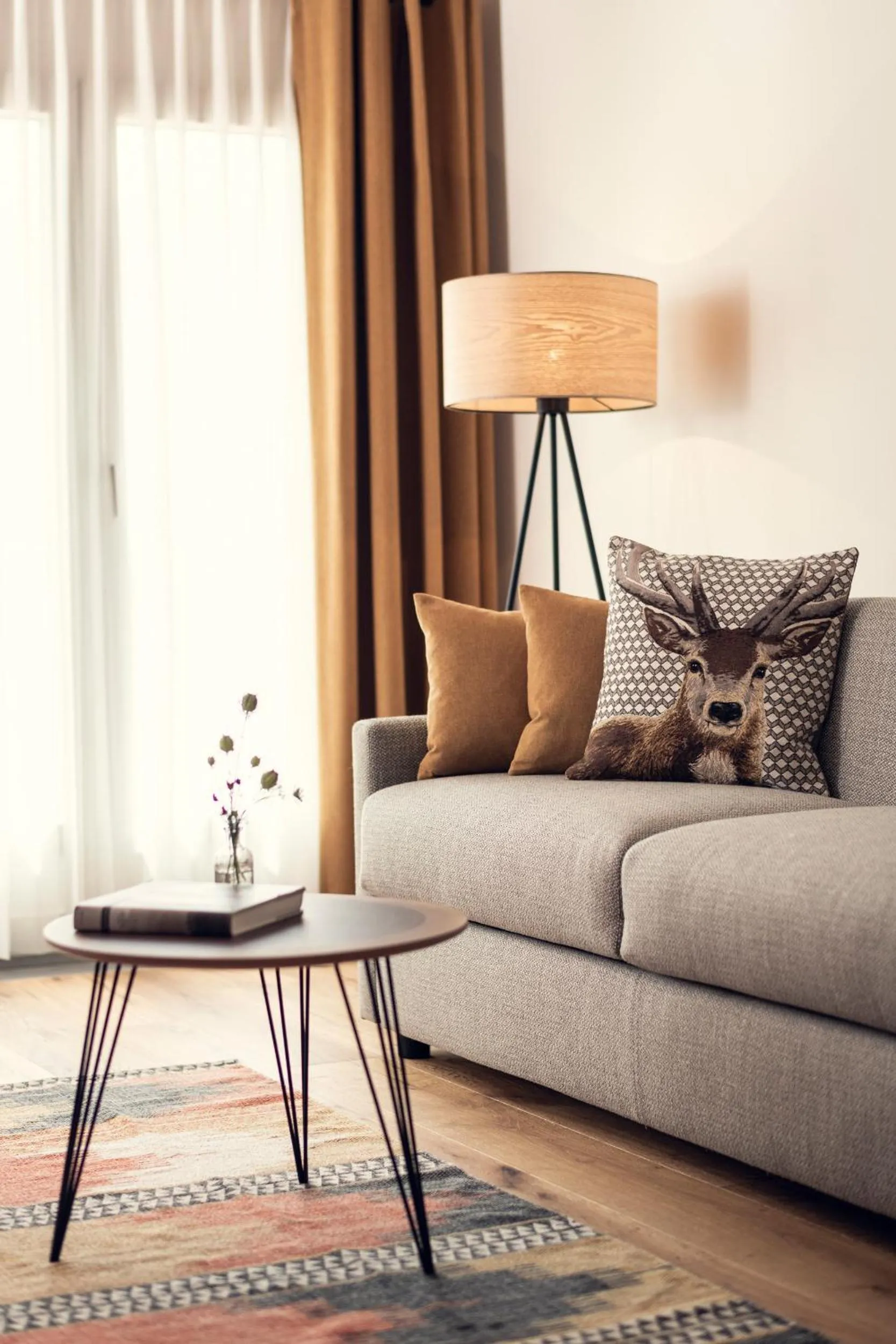 Decorative detail in Conrad's Mountain Lodge