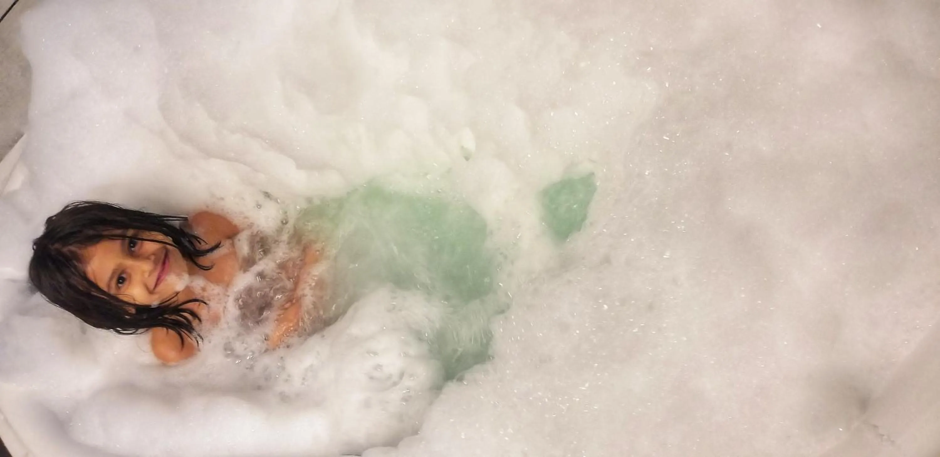 Bath in La Niebla Farm Resort