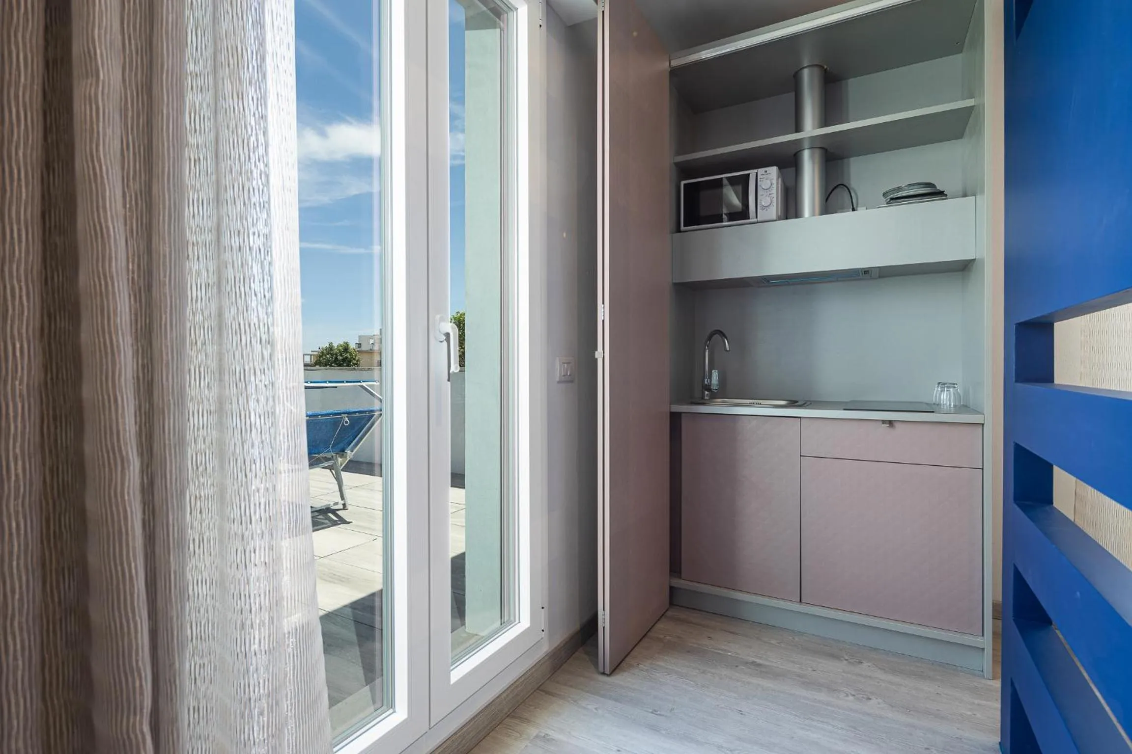 Kitchen or kitchenette in Hotel Niagara