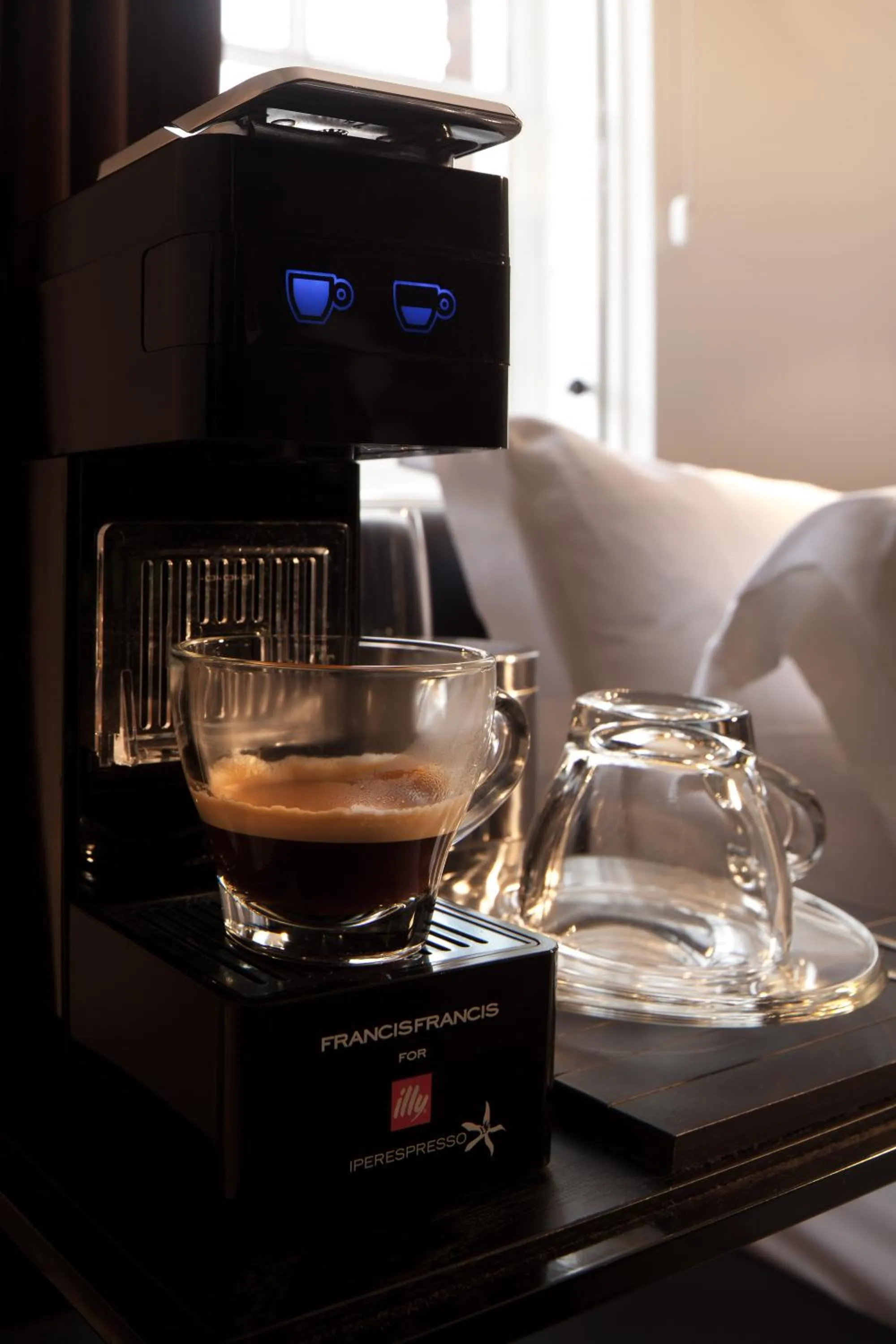Coffee/tea facilities in Sir Albert Hotel, part of Sircle Collection