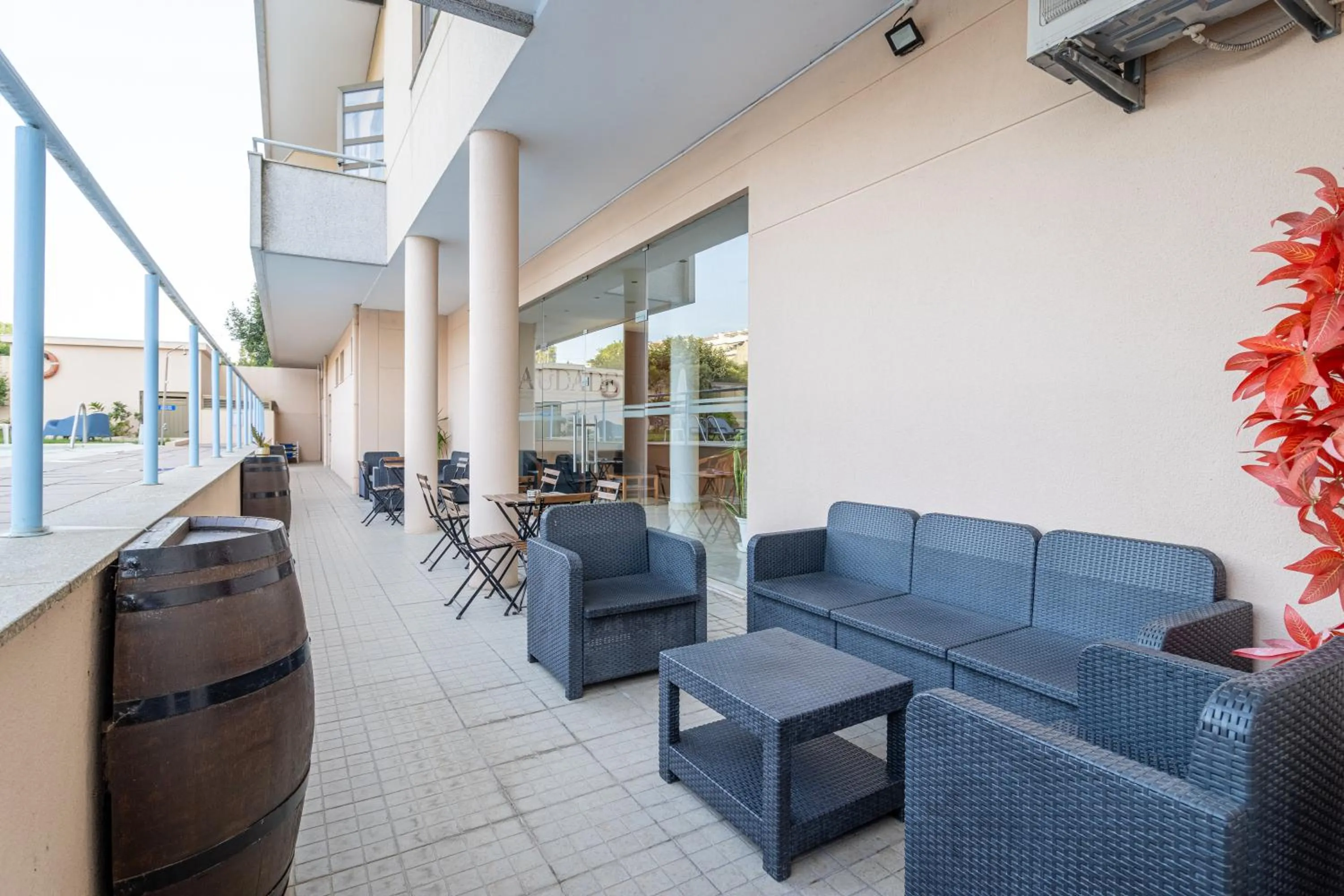 Patio in Hotel La Fontaine