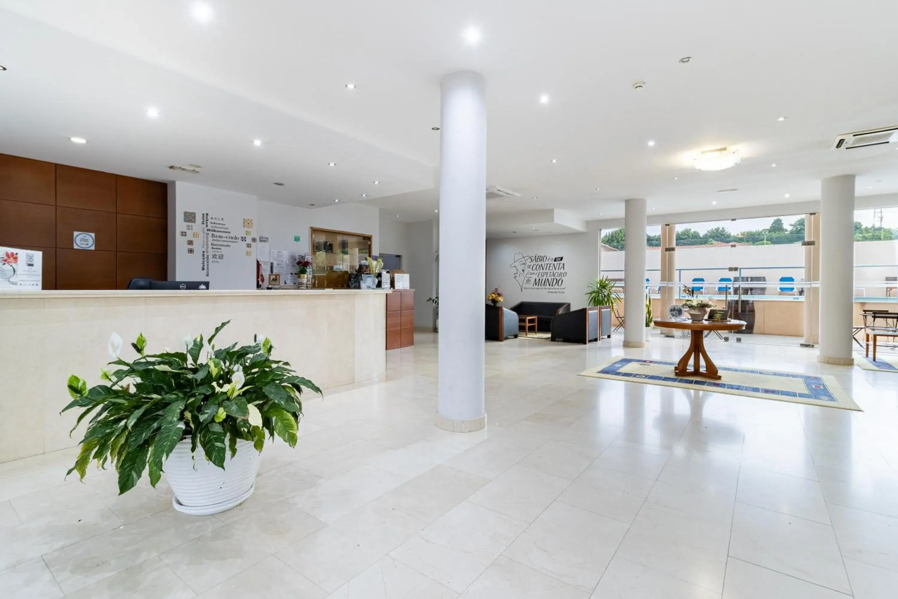 Lobby or reception in Hotel La Fontaine Lobby or reception in Hotel La Fontaine