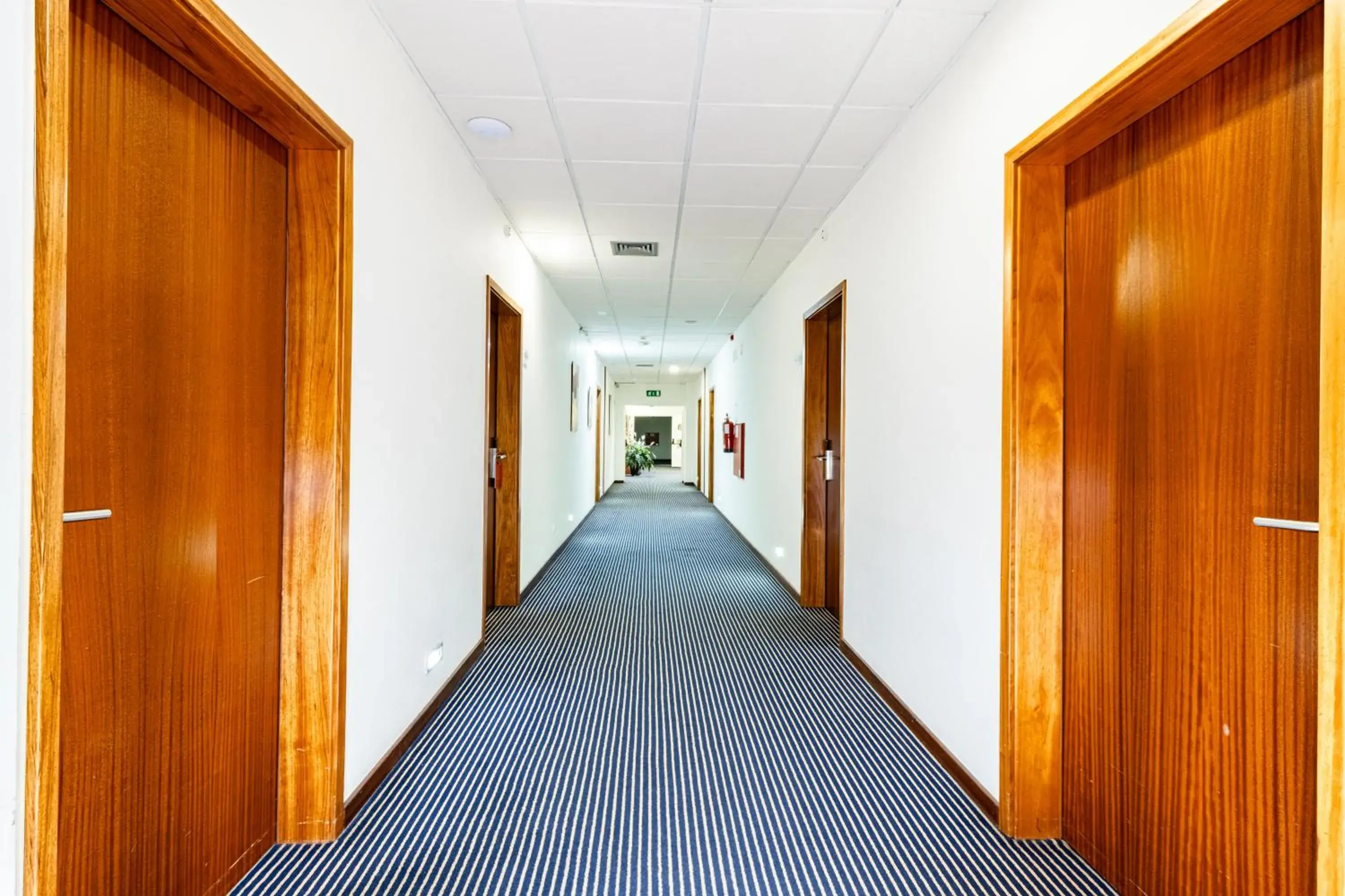 Property building in Hotel La Fontaine Property building in Hotel La Fontaine