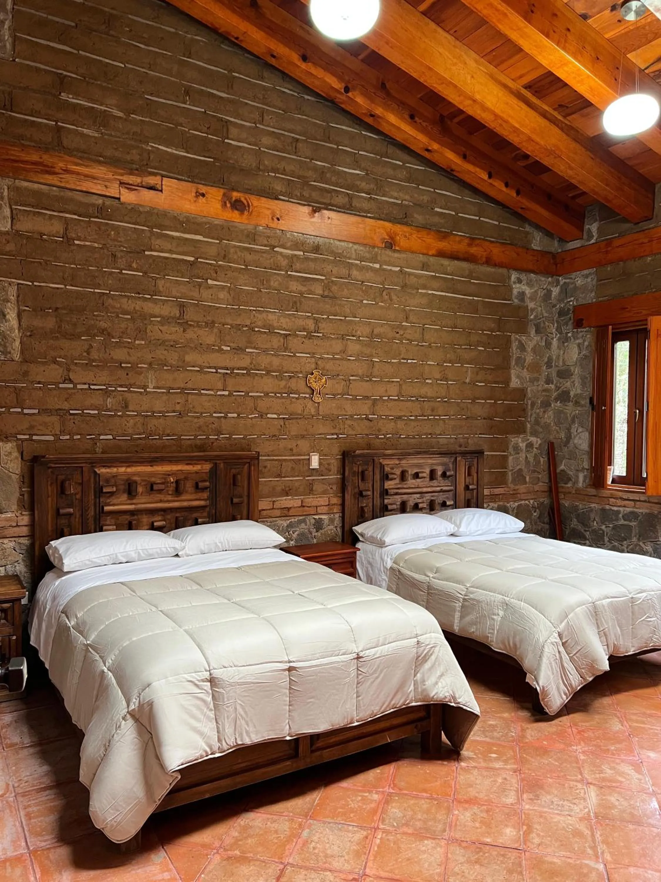 HOTEL Y CABAÑAS MOUNTAIN LODGE