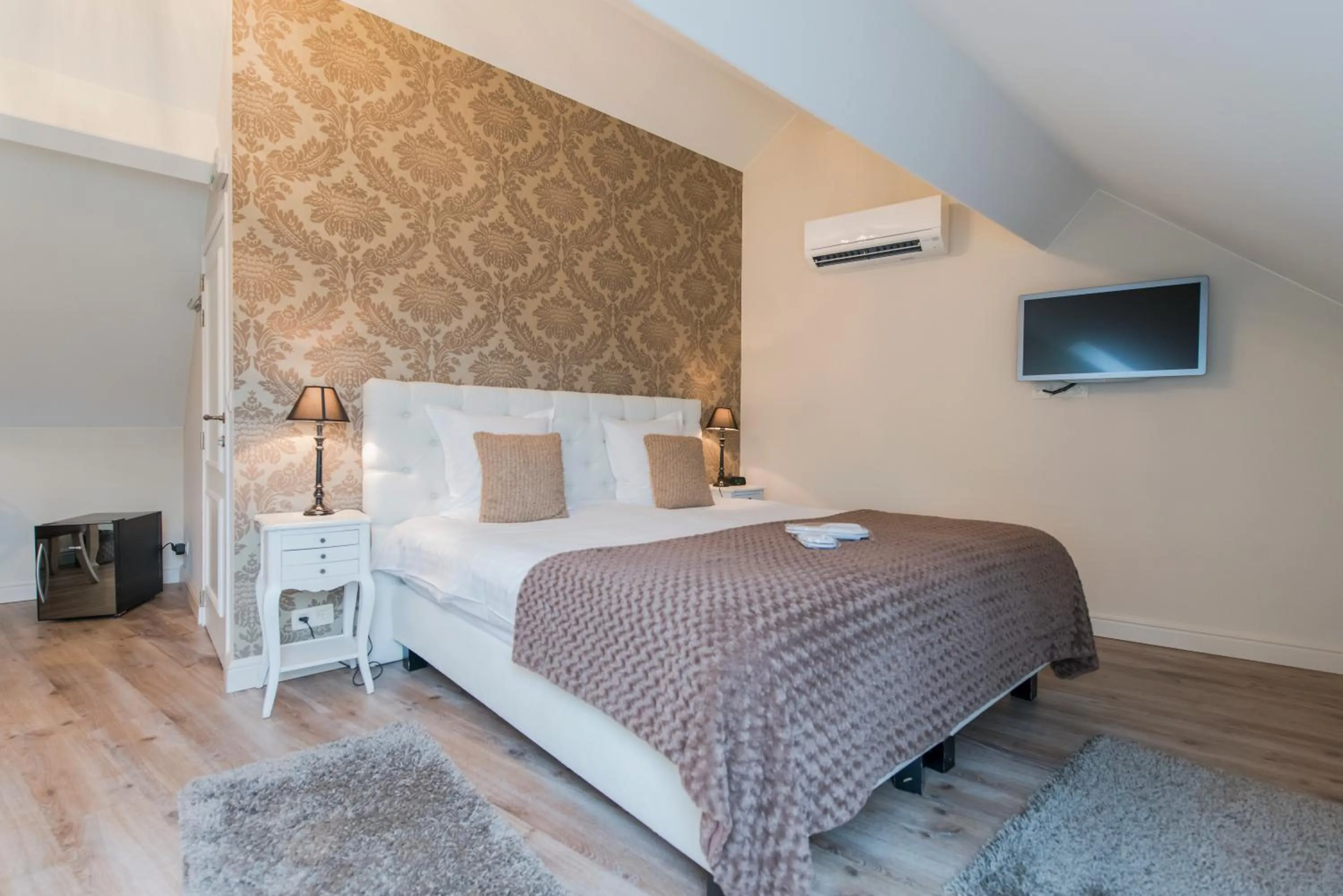 Photo of the whole room, Bed in Boutique Hotel Caelus VII