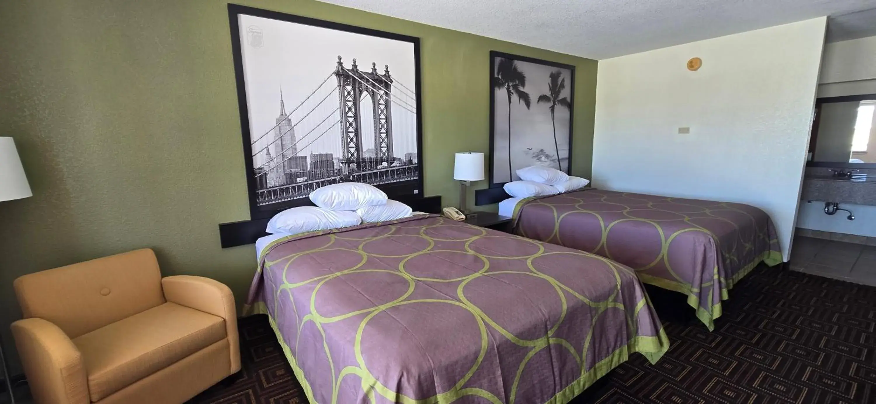 Bedroom, Bed in Super 8 by Wyndham Seguin Bedroom, Bed in Super 8 by Wyndham Seguin