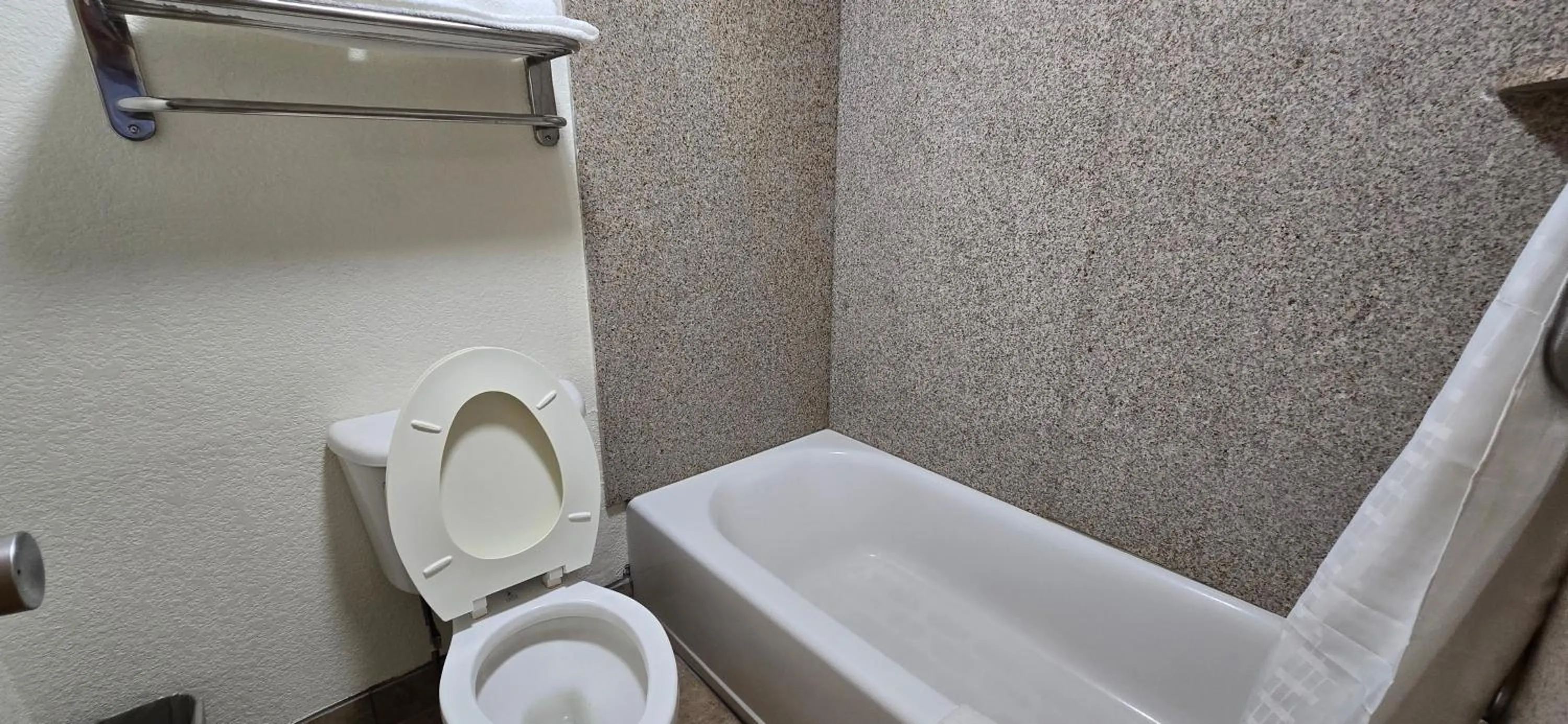 Bathroom in Super 8 by Wyndham Seguin