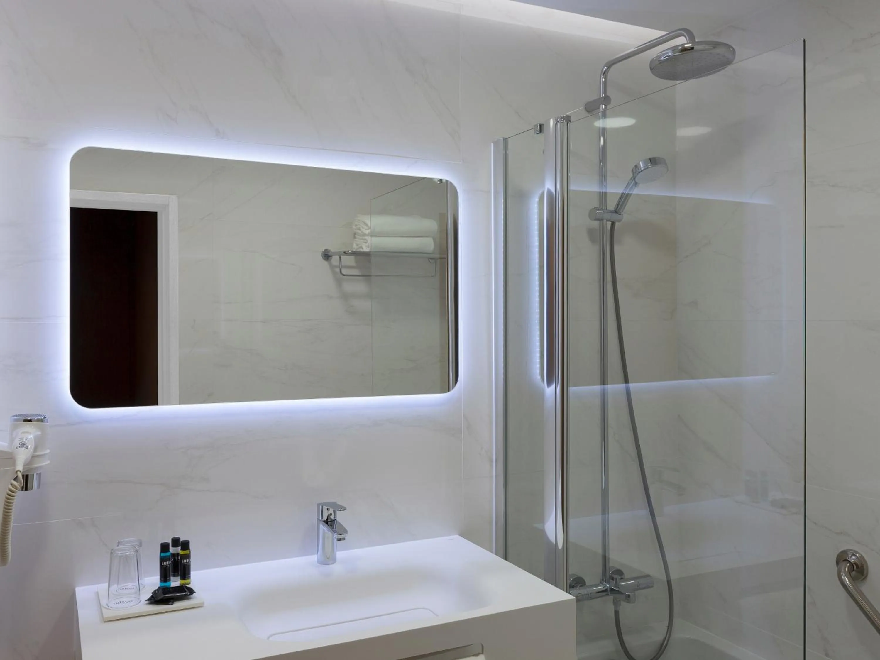 Bathroom in Lutecia Smart Design Hotel