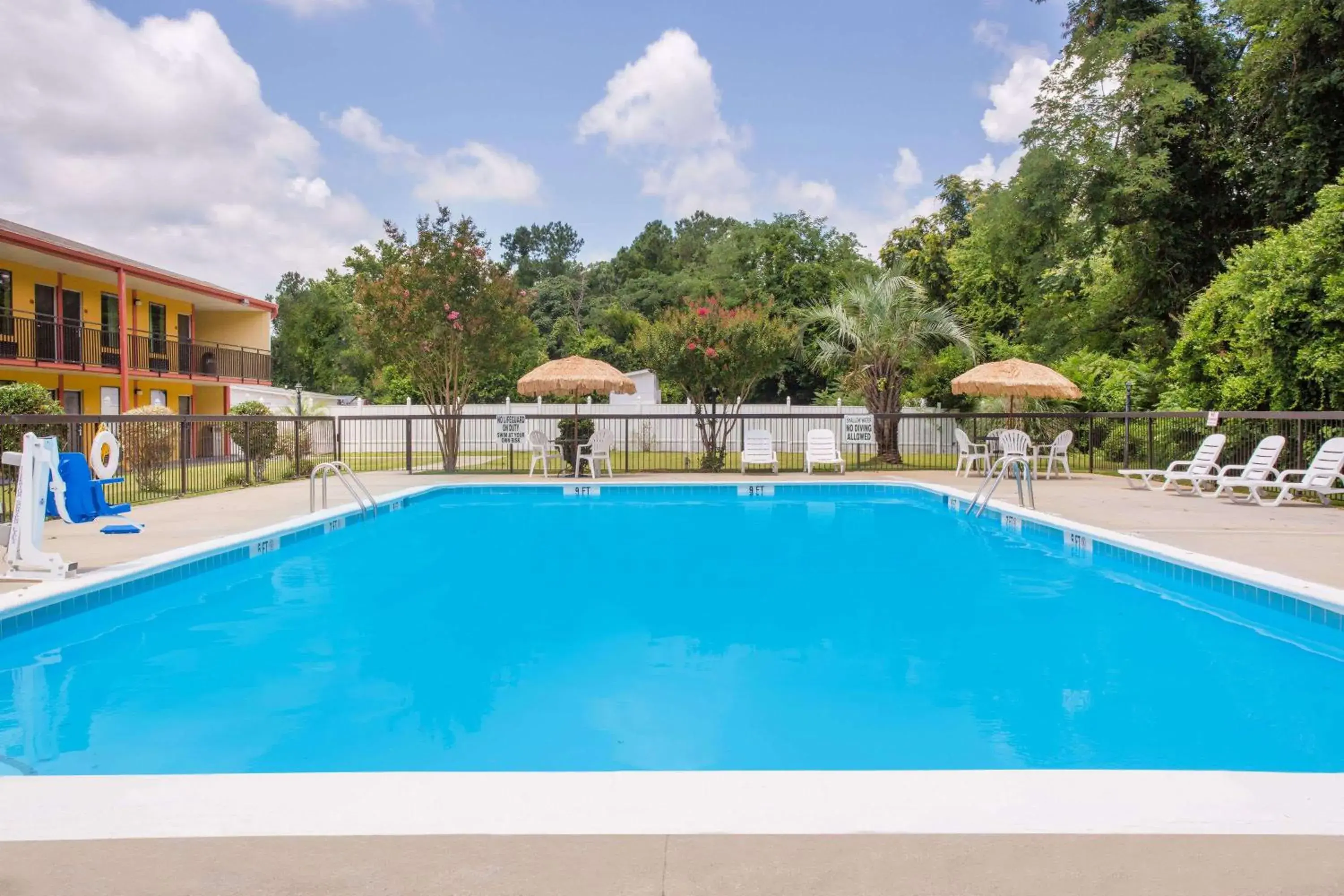 On site in Knights Inn Aiken On site in Knights Inn Aiken