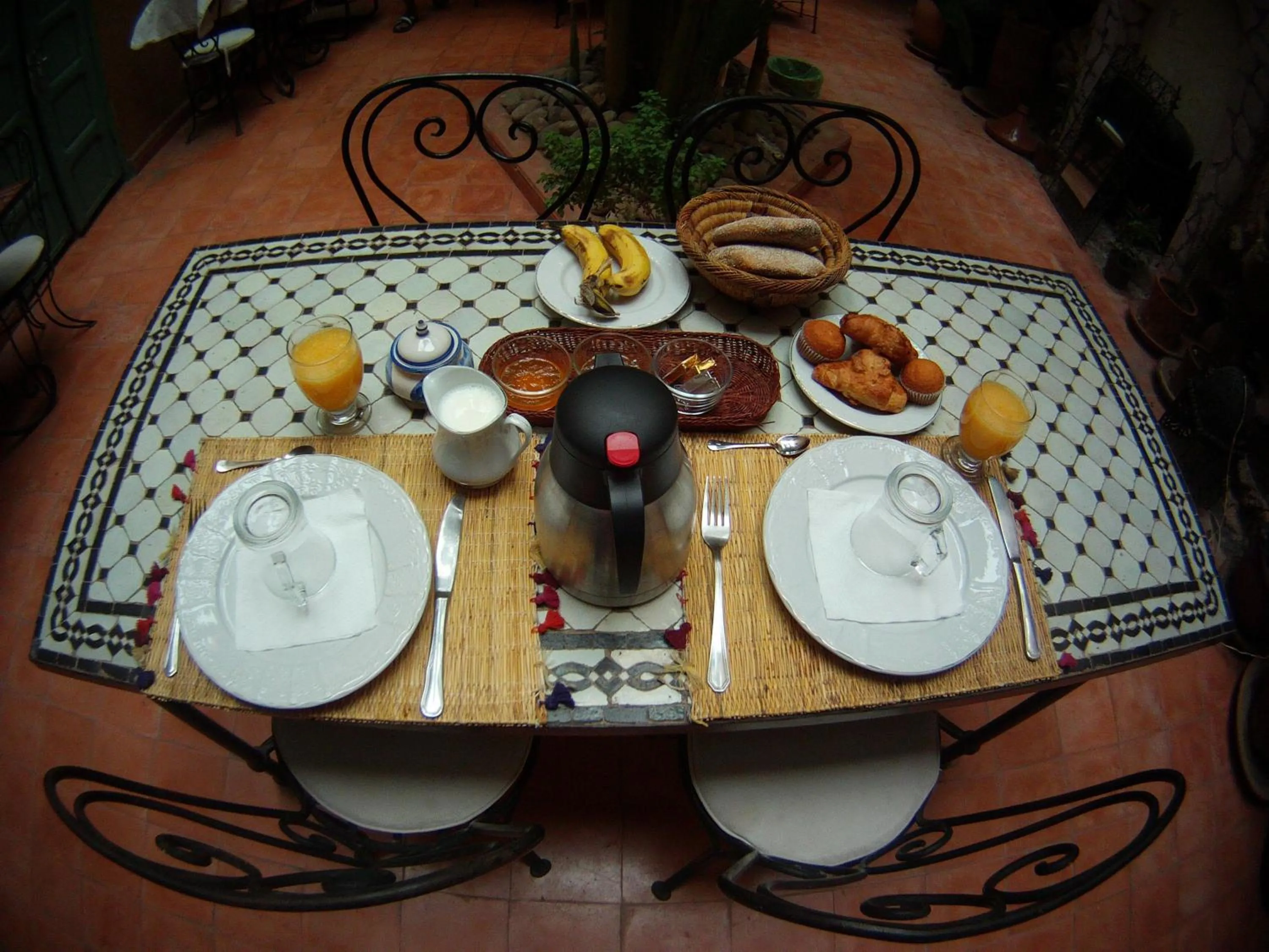 Food and drinks in Riad Dar Mchicha