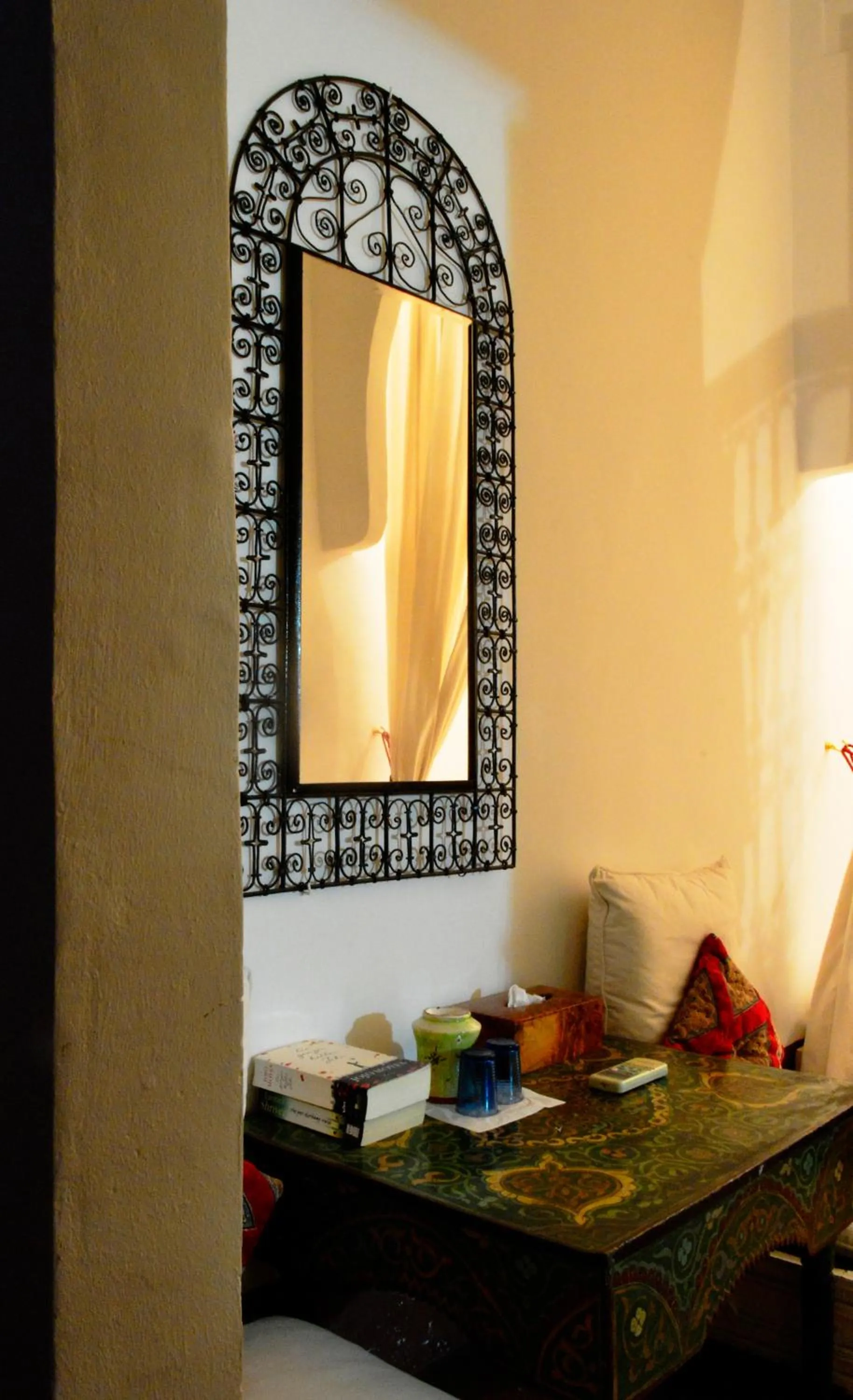 Decorative detail, Bed in Riad Dar Mchicha