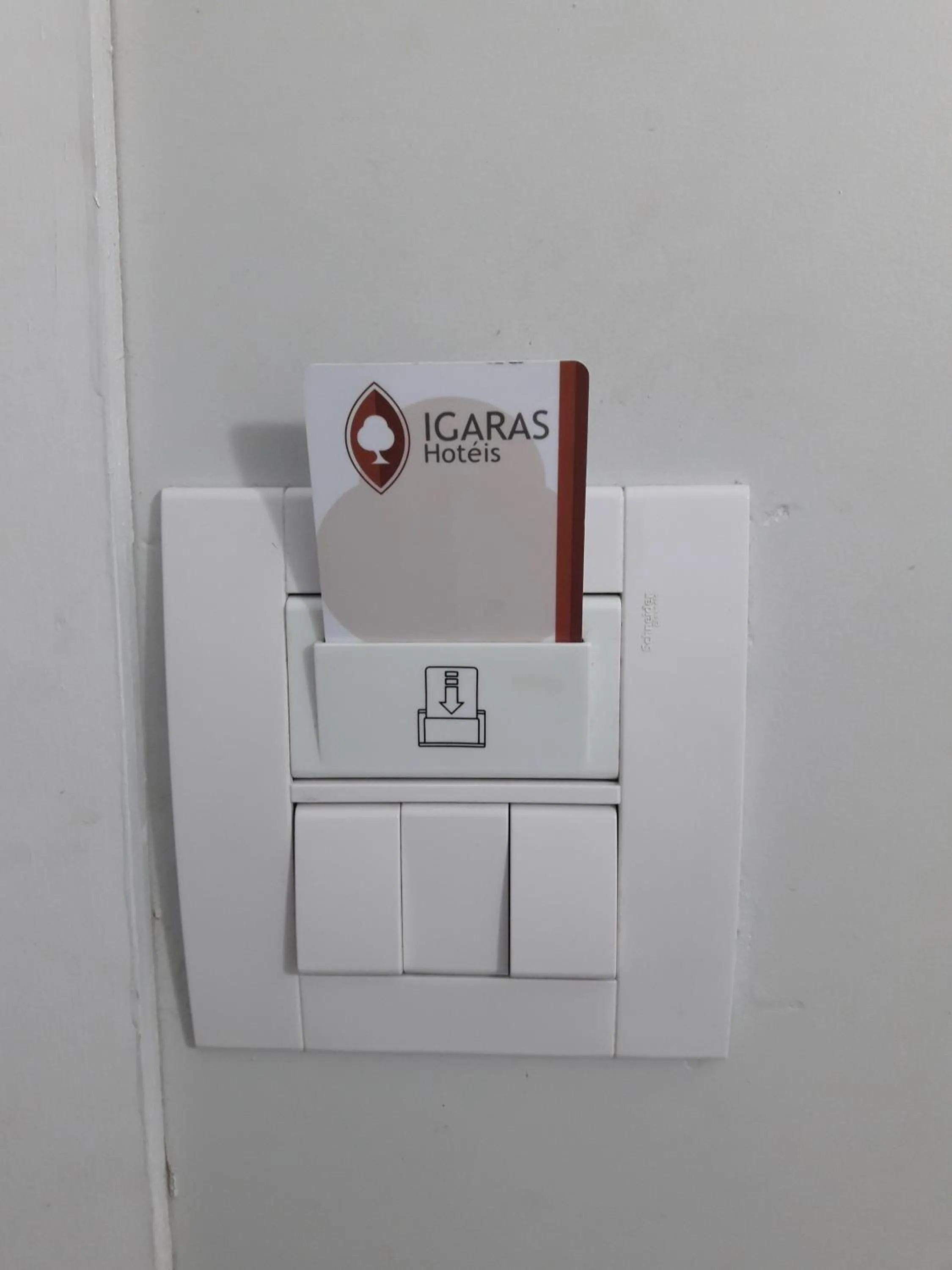 Logo/Certificate/Sign in Igaras Hotel