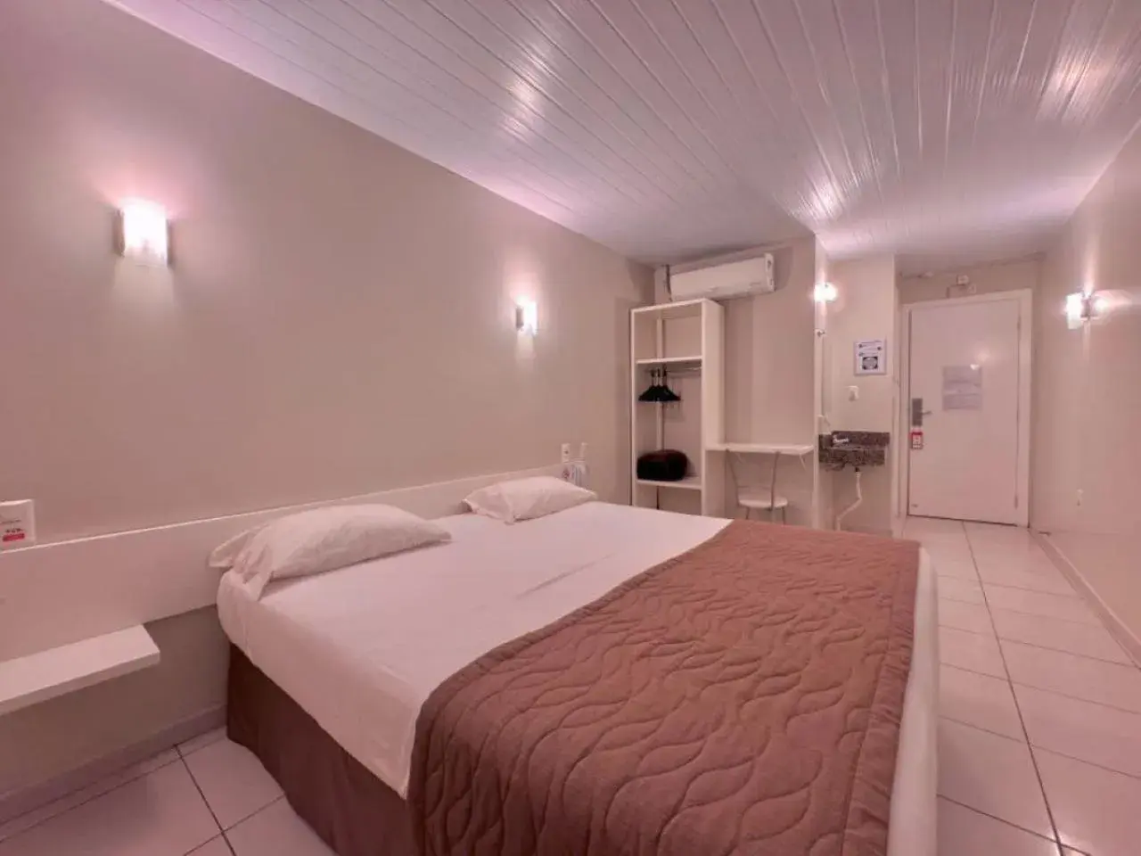 Standard Double Room - single occupancy in Igaras Hotel Standard Double Room - single occupancy in Igaras Hotel