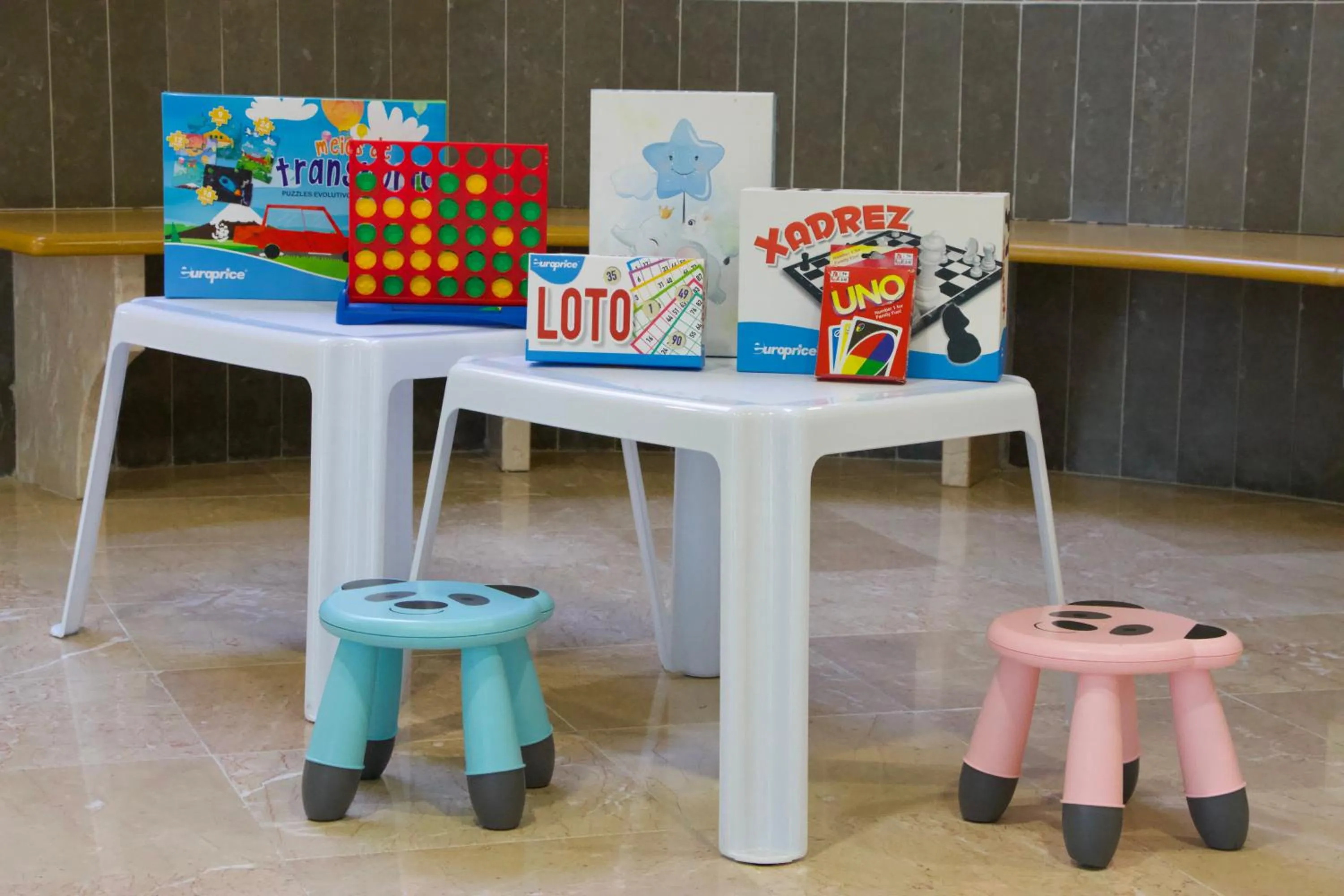 children in Hotel Eurosol Alcanena