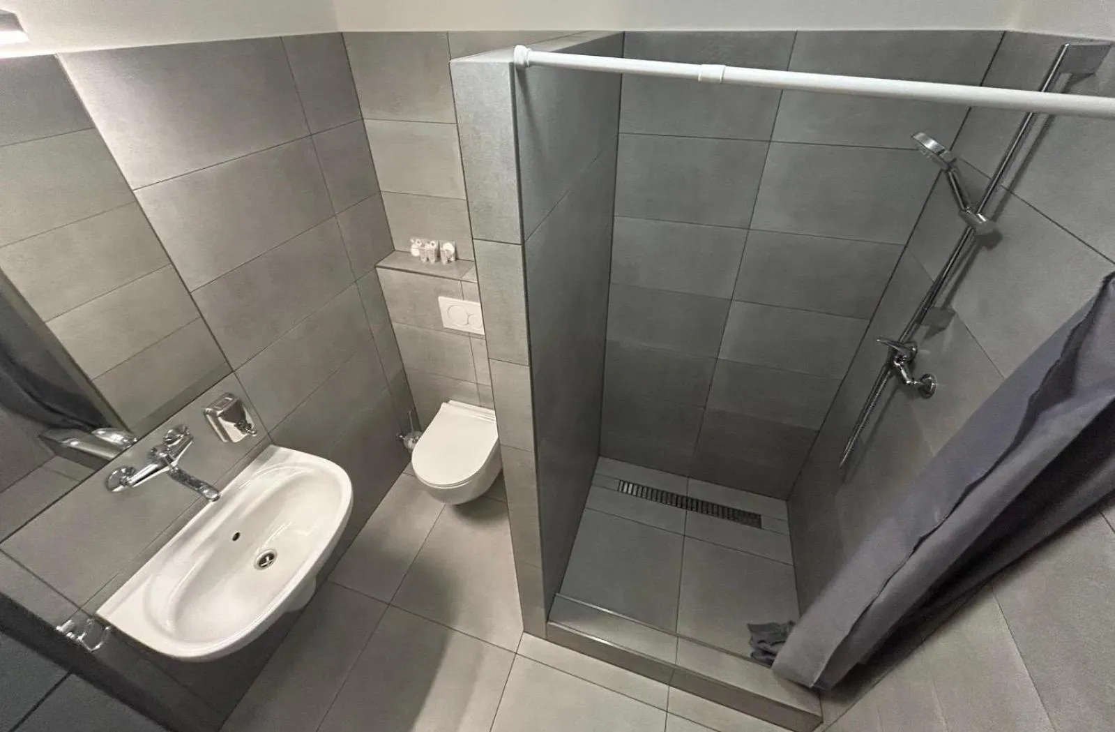 Hotel Solitaire FREE Parking Self Check-in