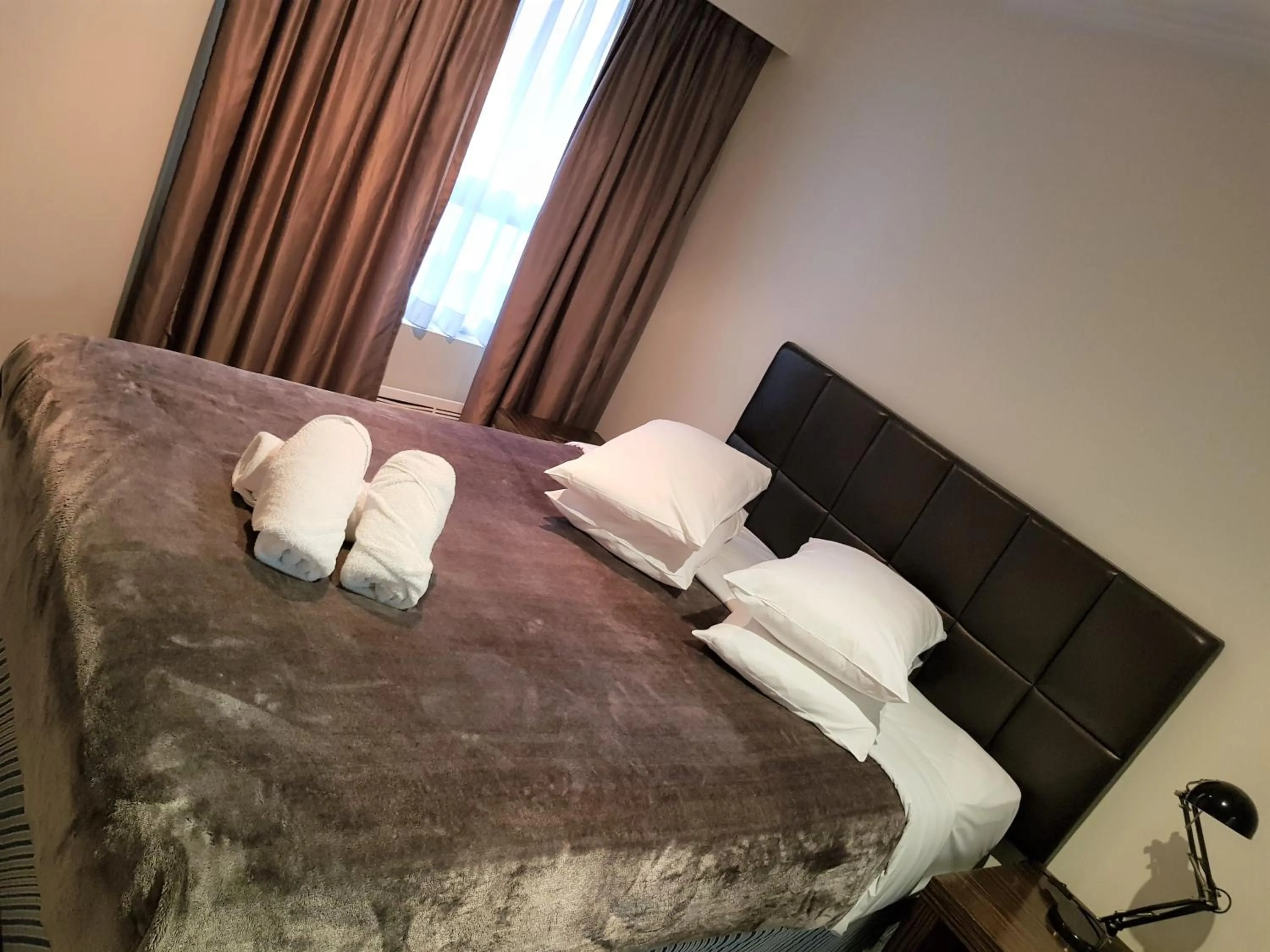 Bed in Accommodation Sydney Darling Harbour