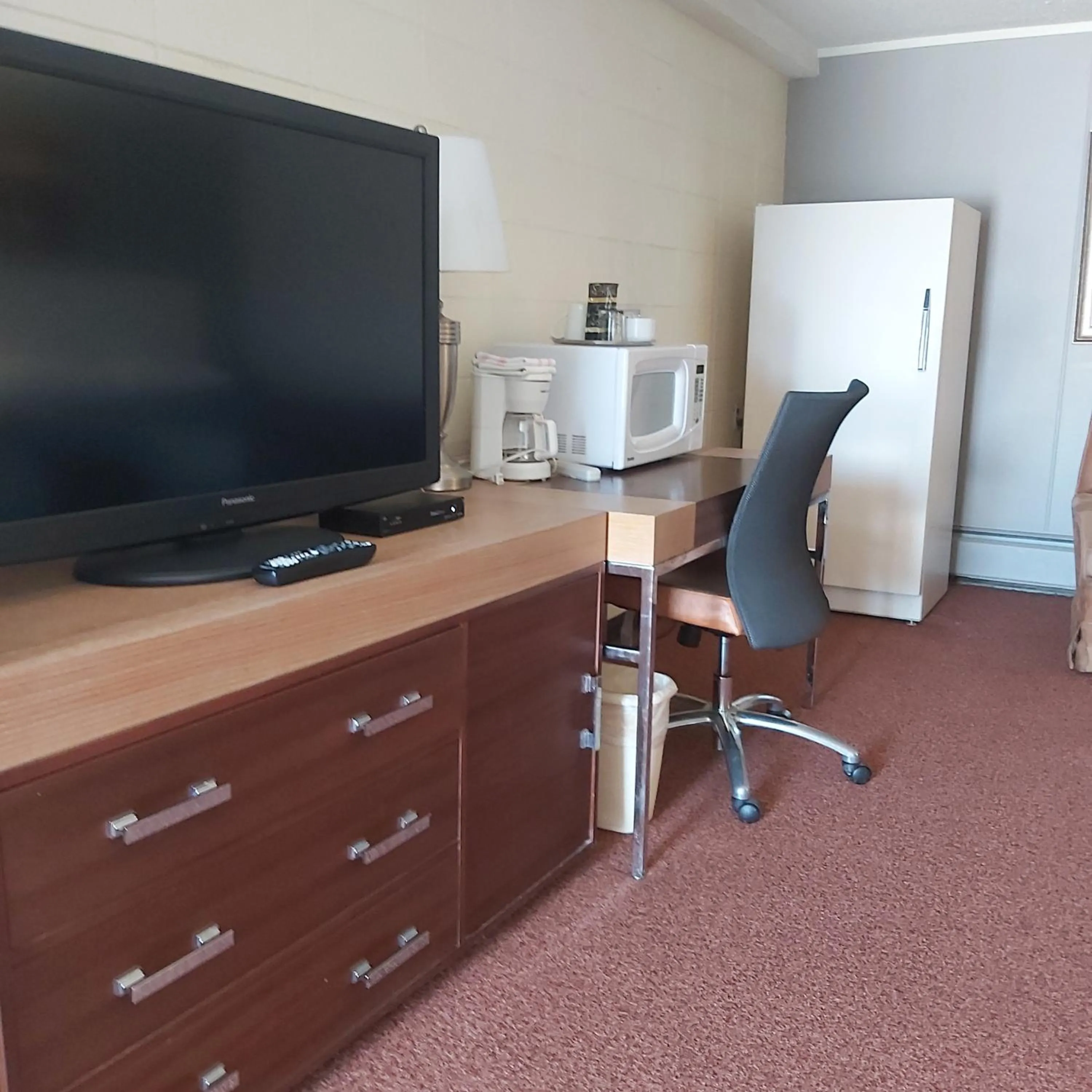 Alpine Lodge Motel & Restaurant