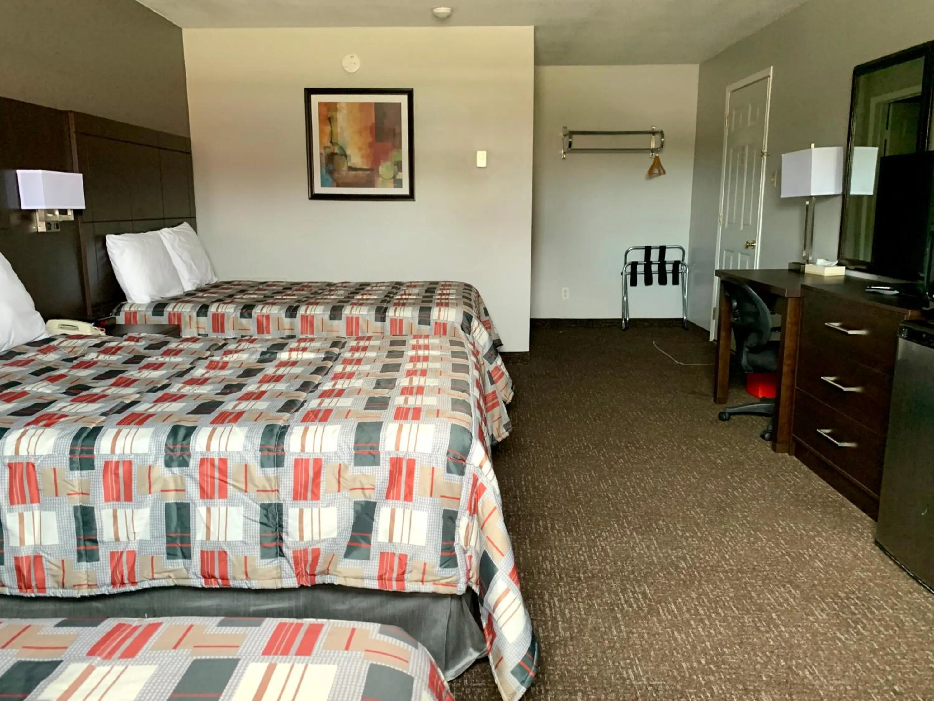 Photo of the whole room, Bed in Milestone Motel