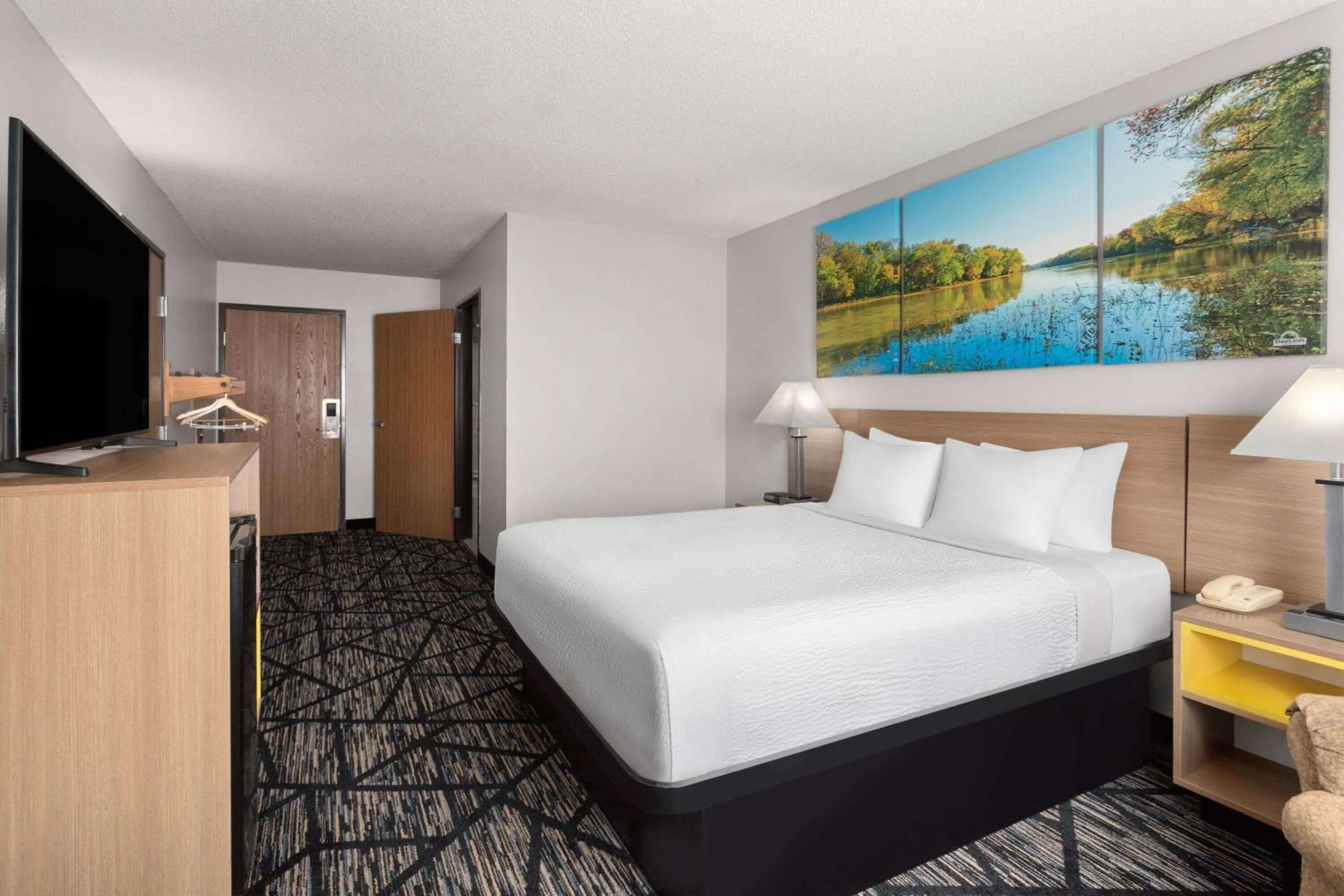 Photo of the whole room, Bed in Days Inn by Wyndham Ogallala