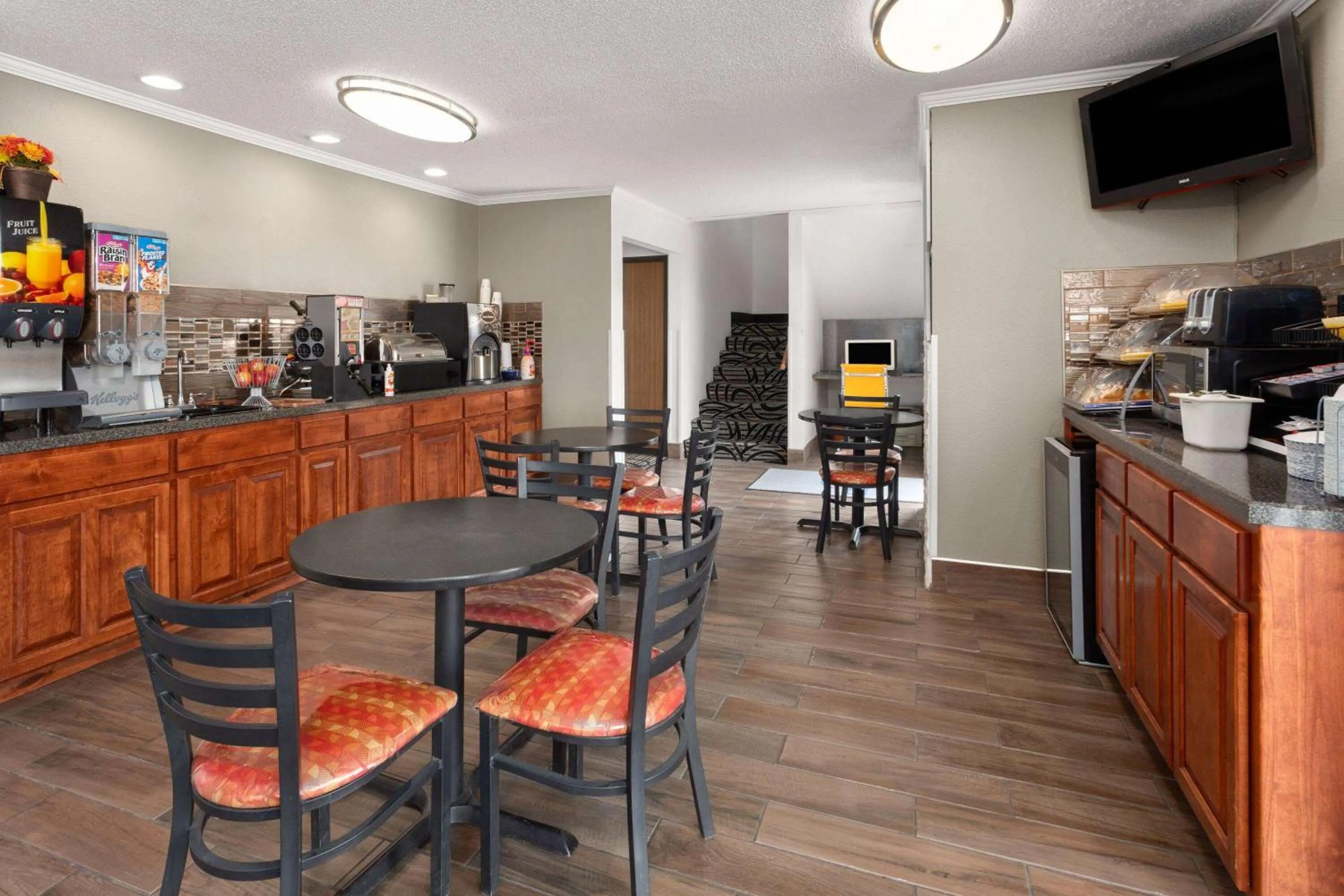 Breakfast in Days Inn by Wyndham Ogallala